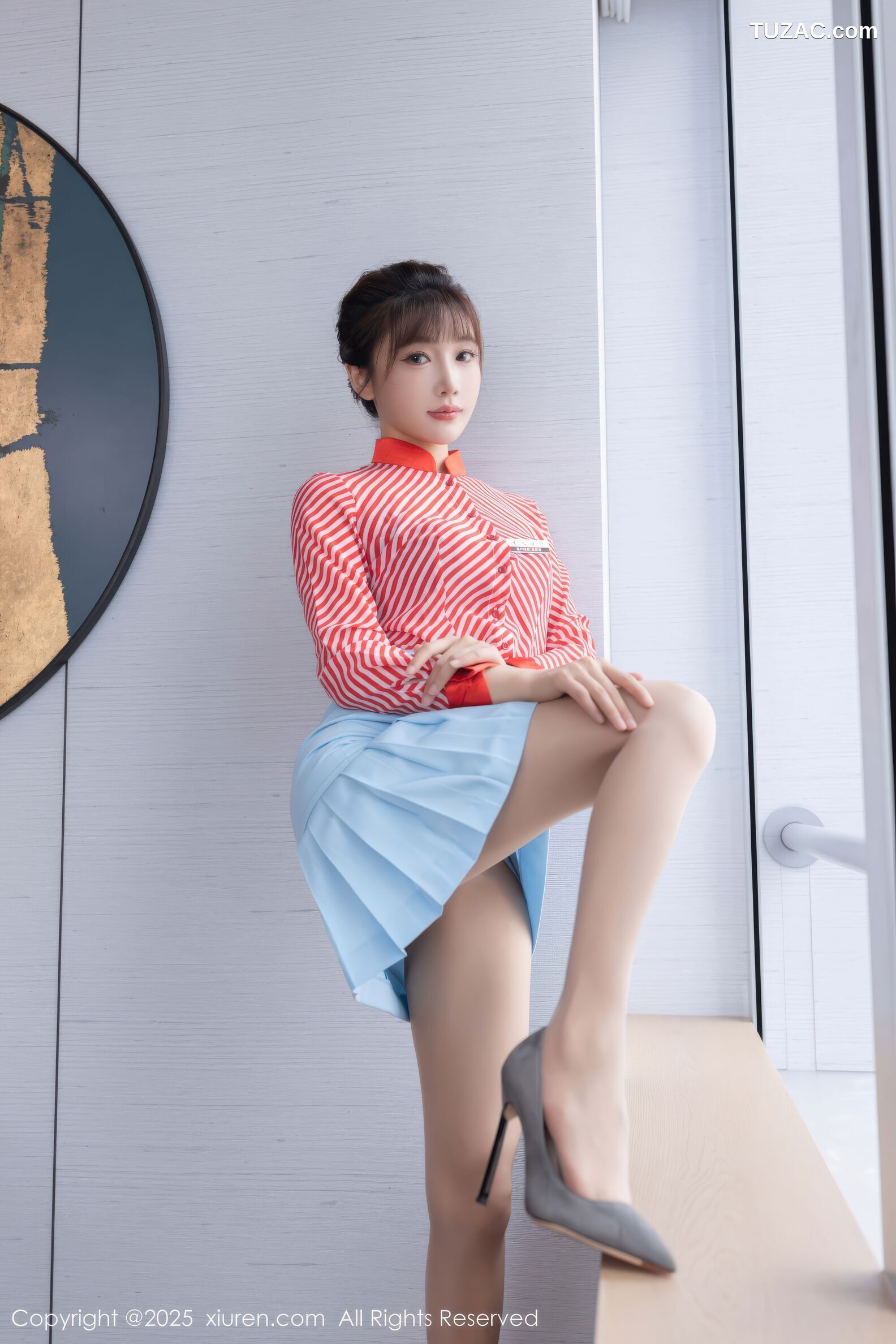 XiuRen秀人网-10932-陆萱萱-空姐紫色蕾丝内衣-2025.10.30
