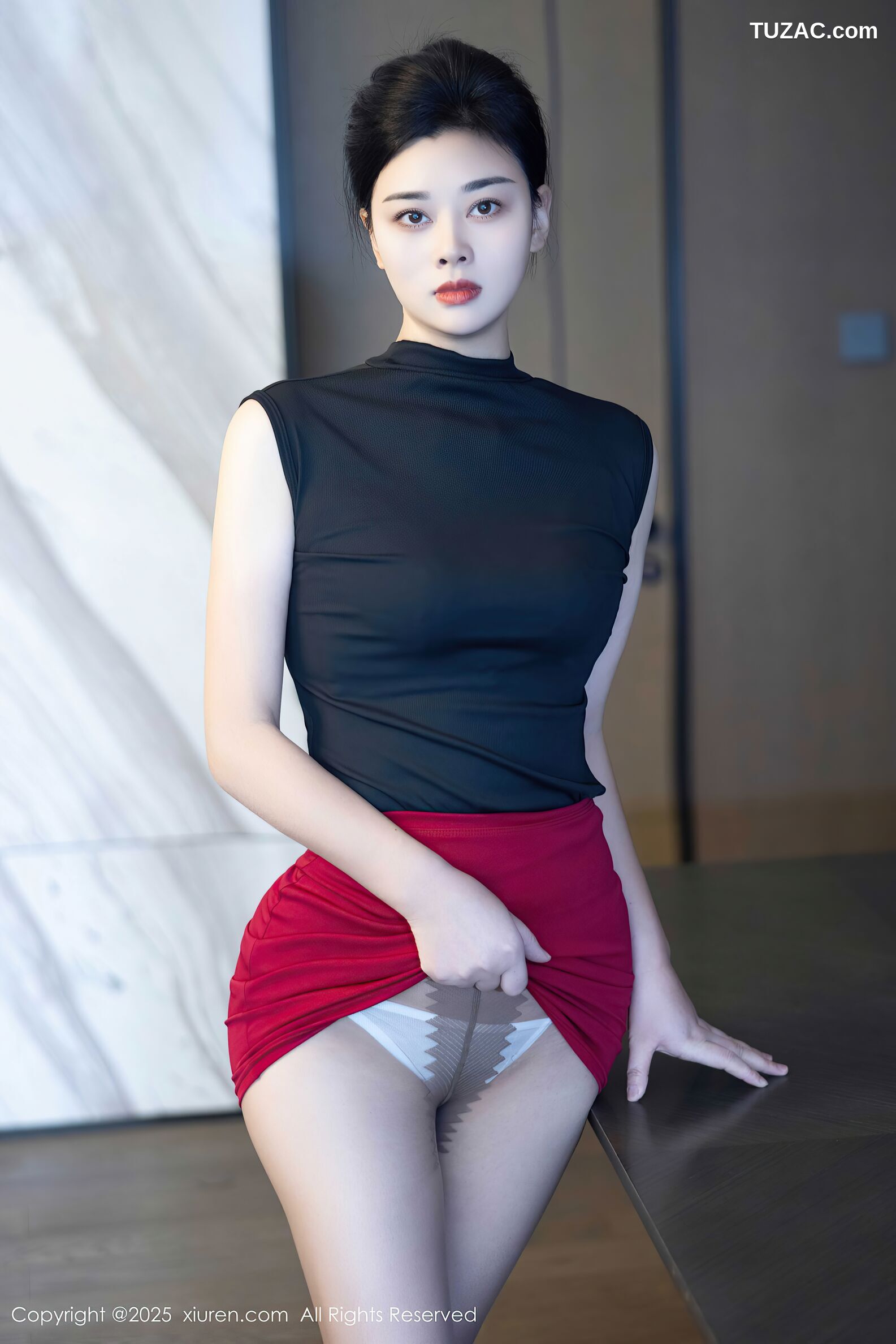 XiuRen秀人网-10948-徐清妍-OL无袖黑色T恤红短裙黑丝-2025.11.05