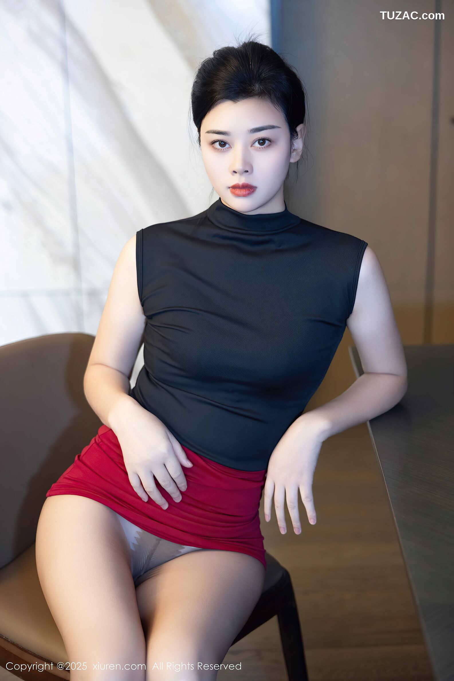 XiuRen秀人网-10948-徐清妍-OL无袖黑色T恤红短裙黑丝-2025.11.05