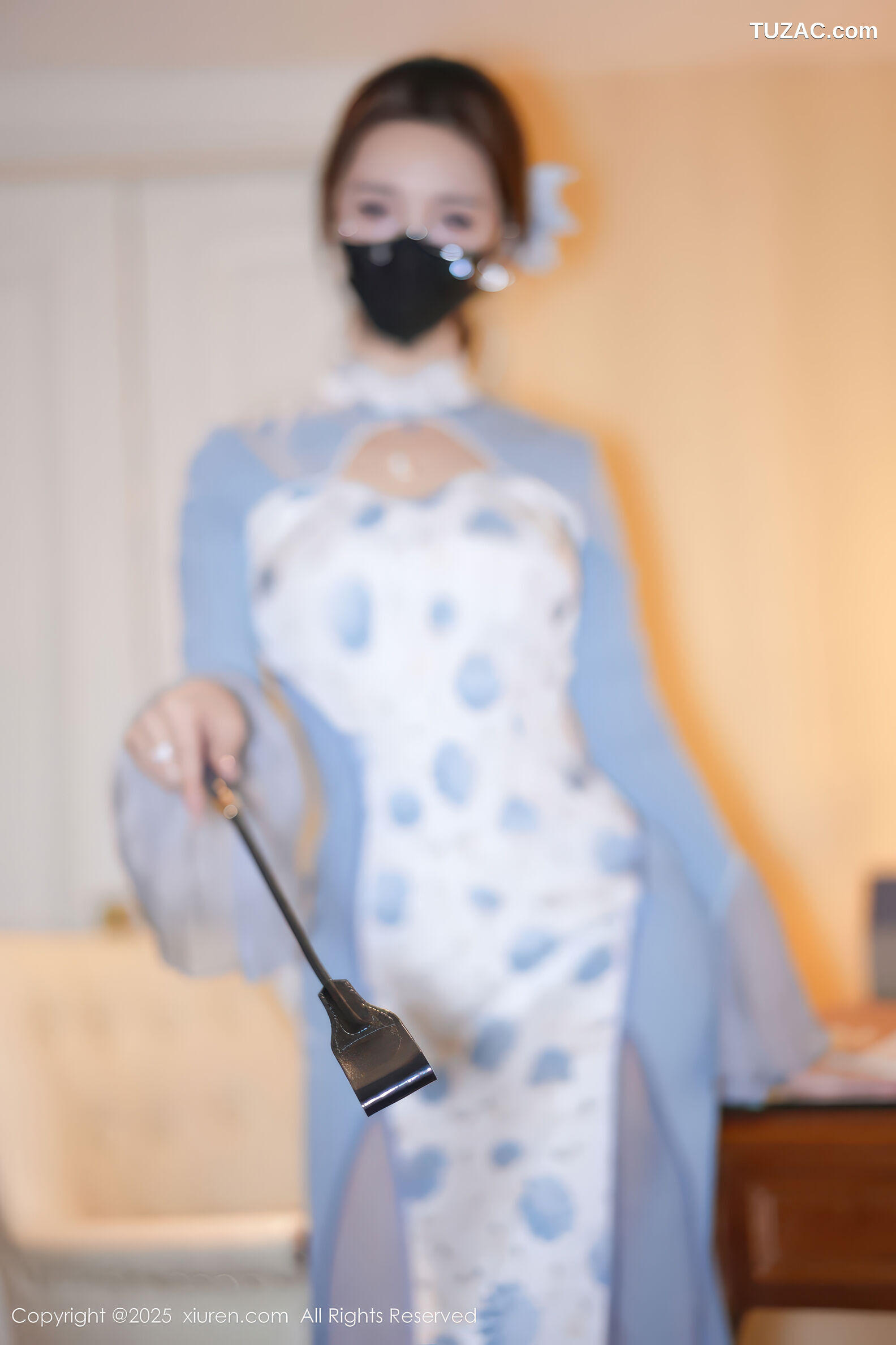 XiuRen秀人网-11033-Twins桃桃-淡蓝旗袍白色内衣-2025.11.26