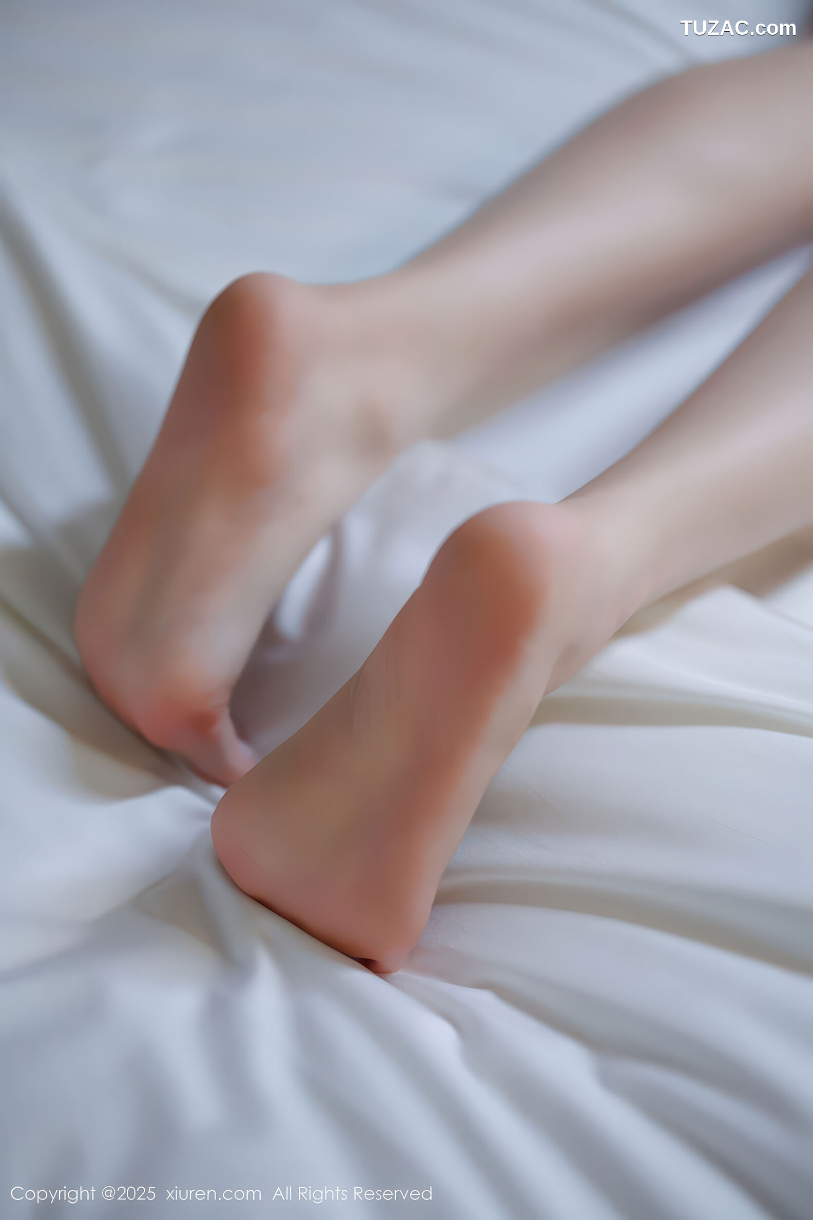 XiuRen秀人网-11035-CHENCHEN-OL黑色外套黑色情趣内衣-2025.11.26