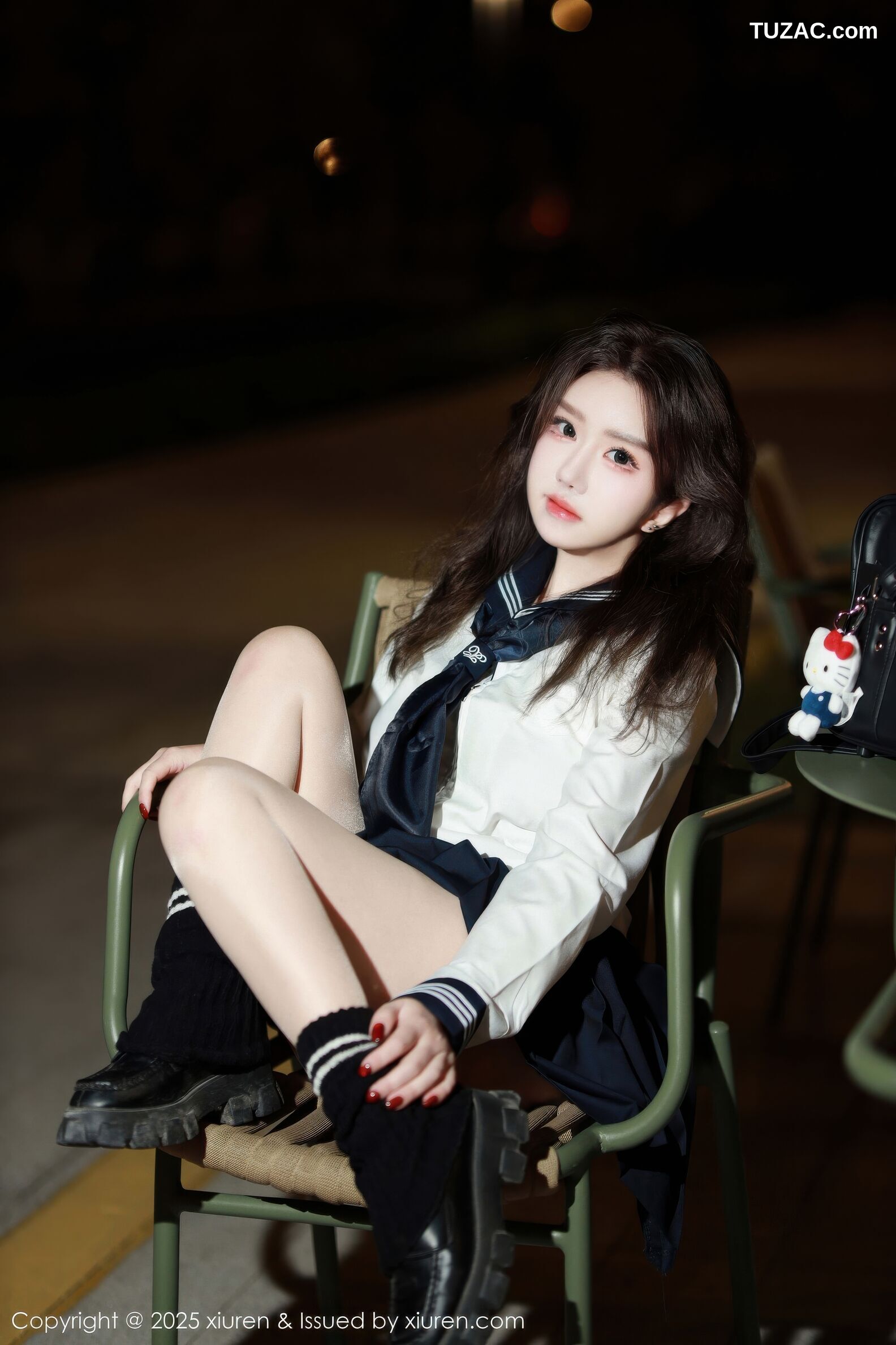 XiuRen秀人网-11071-小薯条nienie-女学生水手领巾白衬衫黑色短裙黑丝-2025.12.05