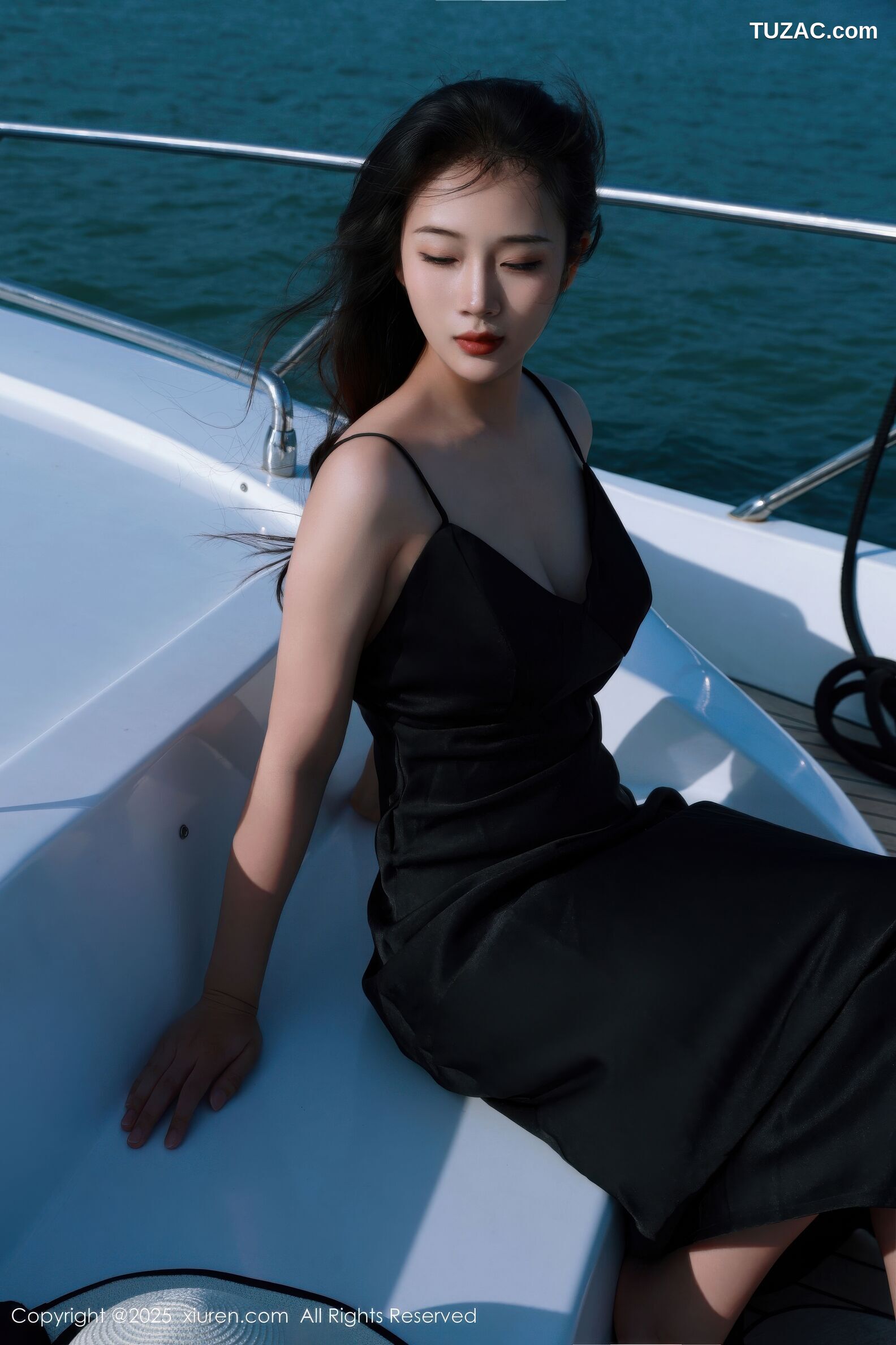 XiuRen秀人网-11074-南乔-游艇-黑色吊带连衣裙黑情趣内衣-2025.12.05