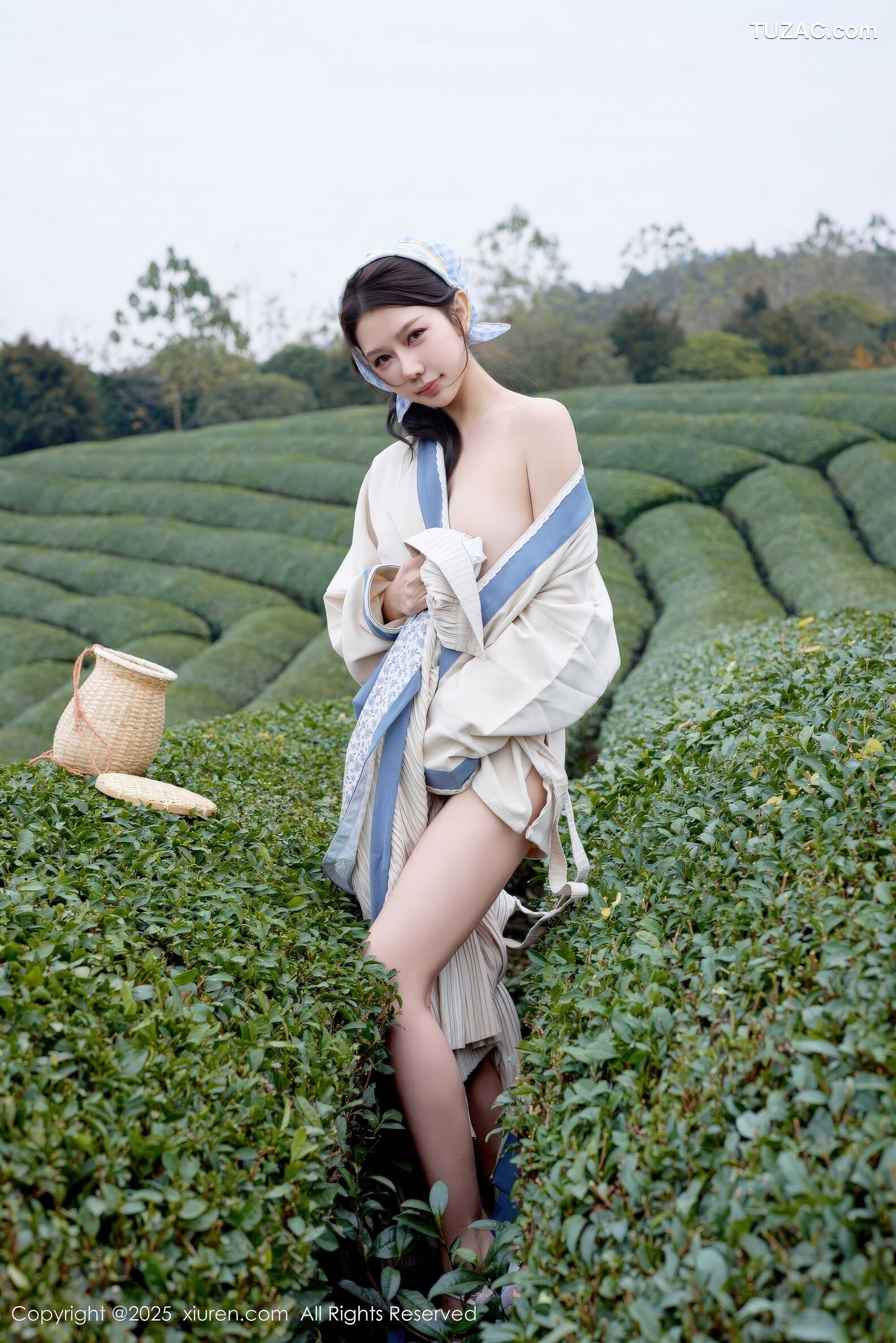 XiuRen秀人网-11098-尹甜甜-采茶女古风白衣户外爆乳全裸-2025.12.11