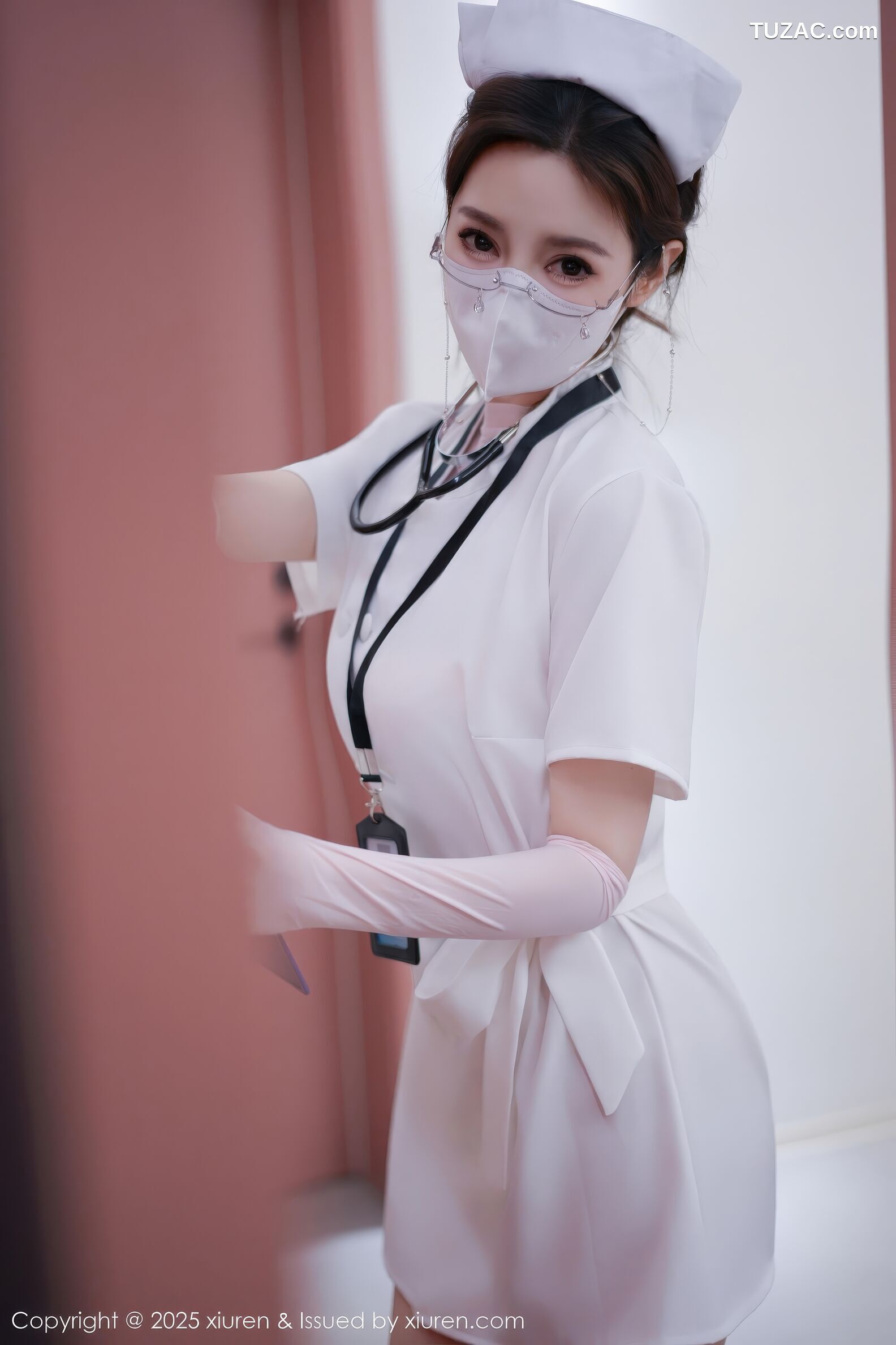 XiuRen秀人网-11099-Twins桃桃-护士制服白蕾丝情趣内衣-2025.12.11
