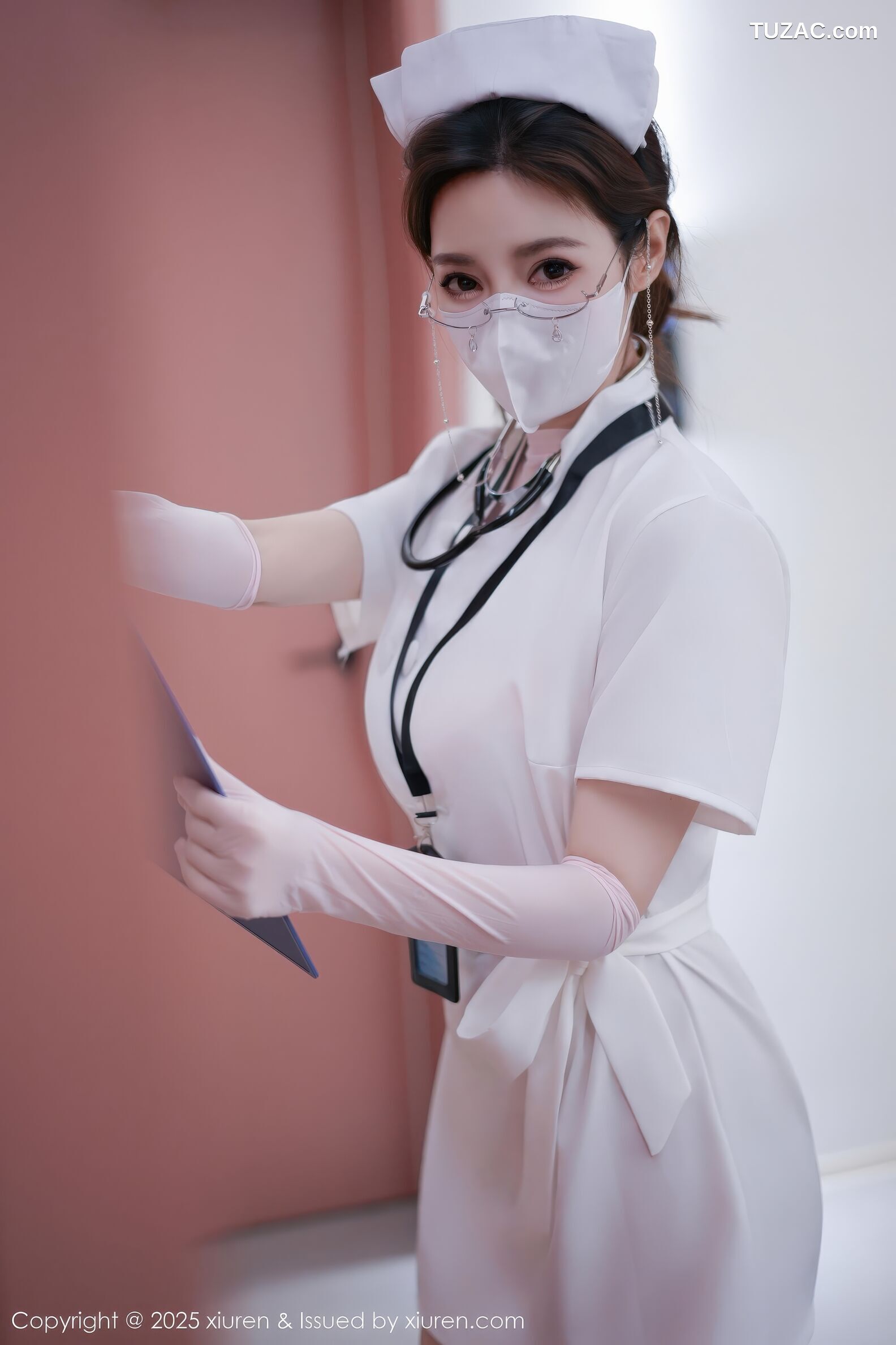 XiuRen秀人网-11099-Twins桃桃-护士制服白蕾丝情趣内衣-2025.12.11
