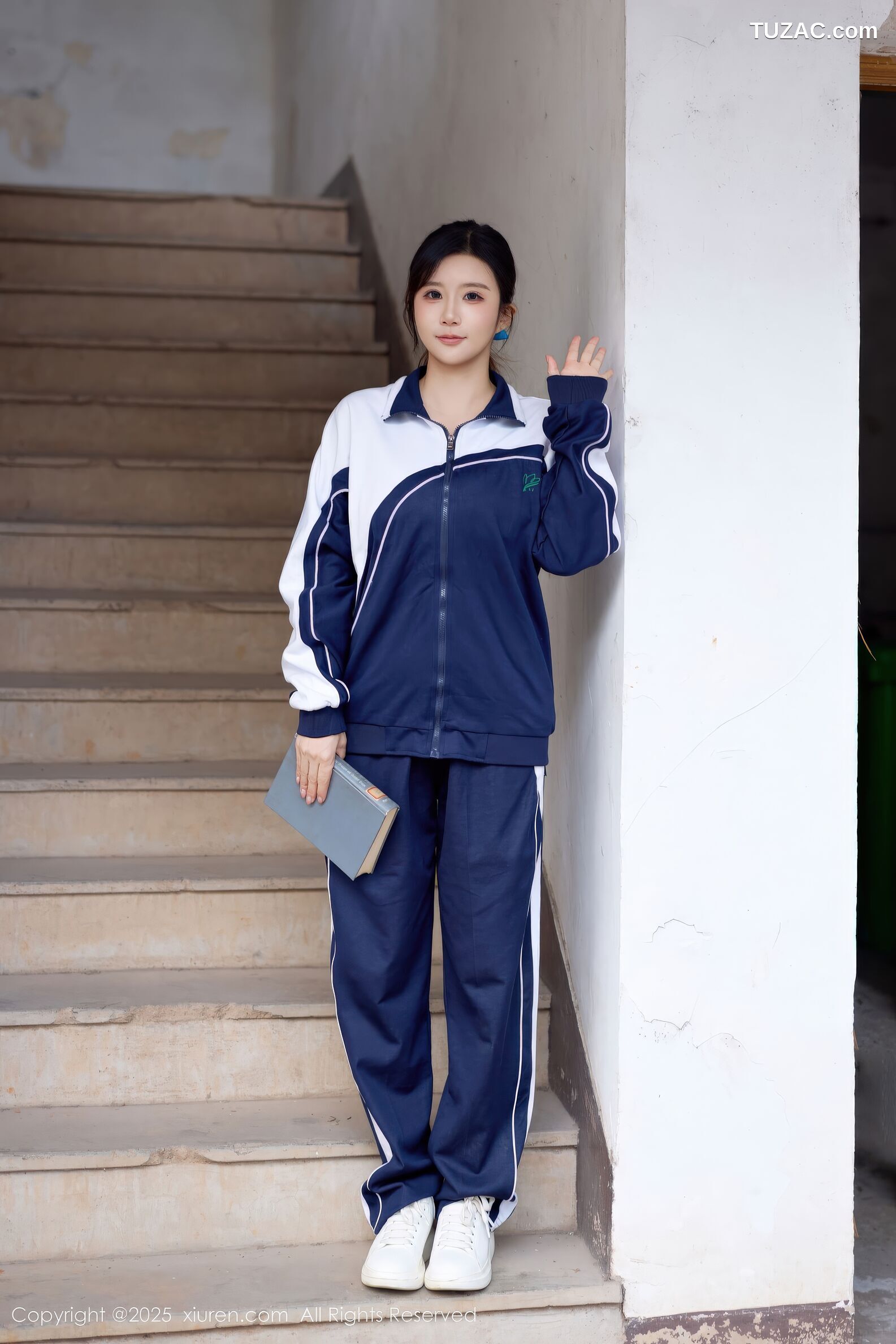 XiuRen秀人网-11103-小肉肉咪-校服校园清纯少女红色内衣-2025.12.12