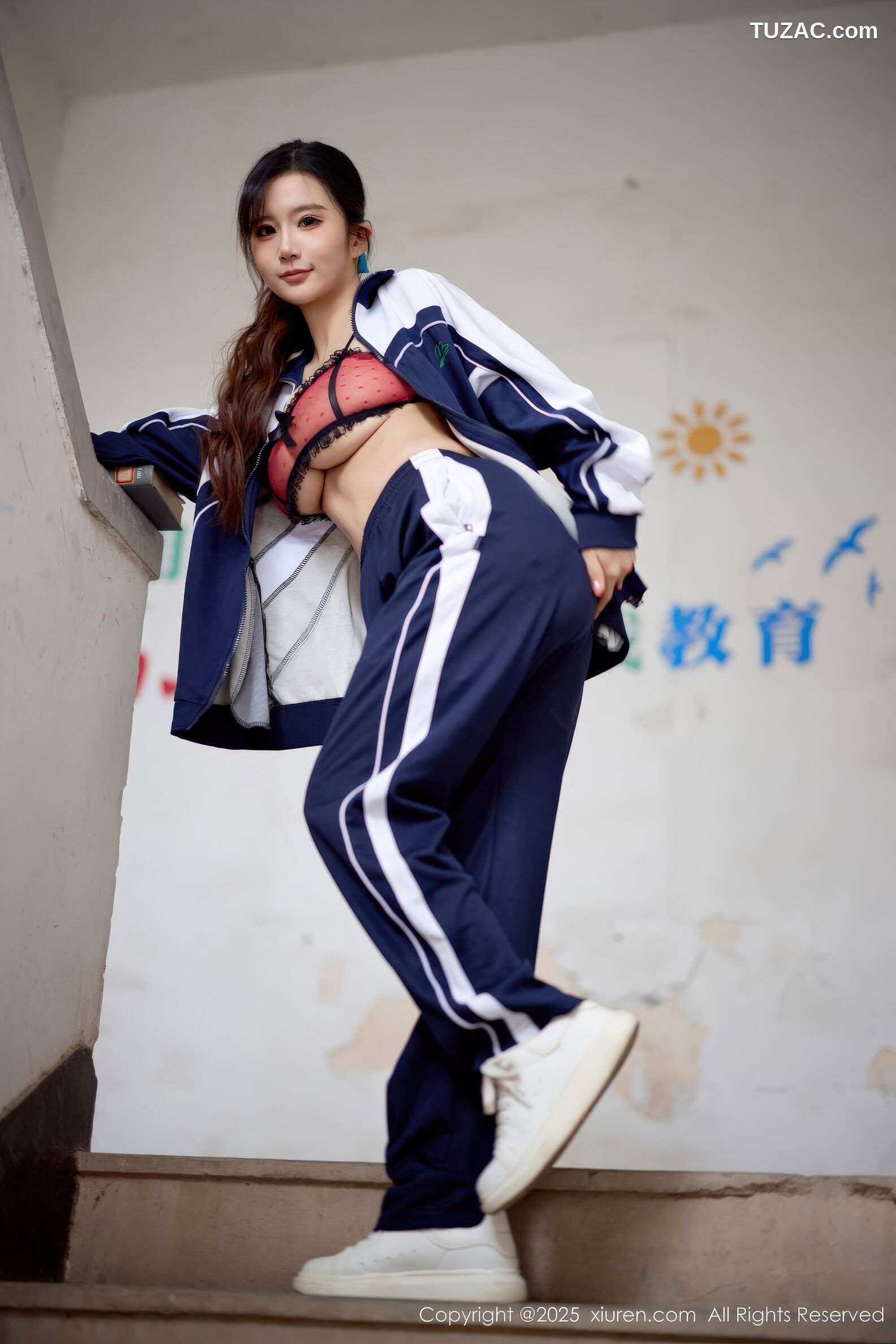 XiuRen秀人网-11103-小肉肉咪-校服校园清纯少女红色内衣-2025.12.12