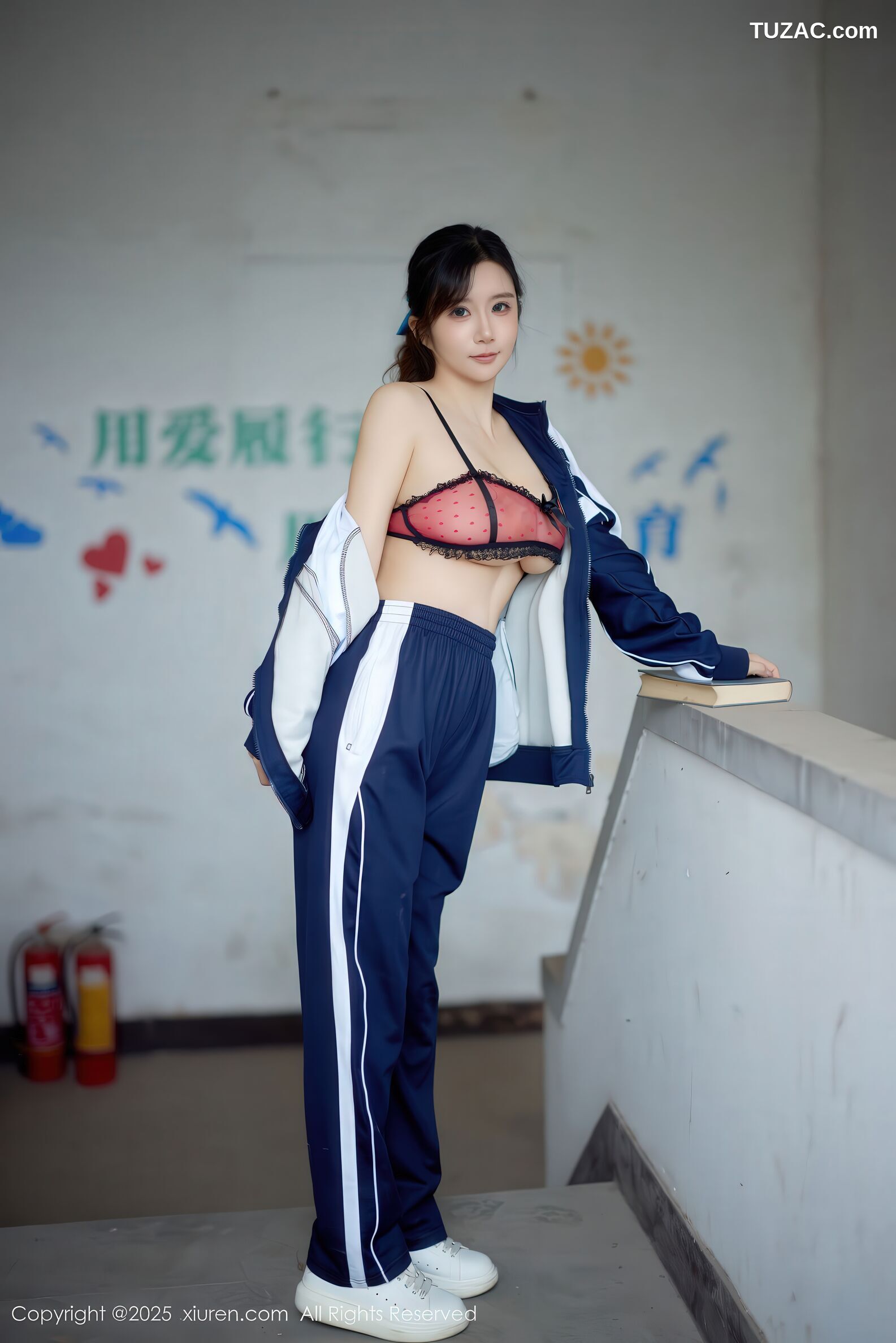 XiuRen秀人网-11103-小肉肉咪-校服校园清纯少女红色内衣-2025.12.12