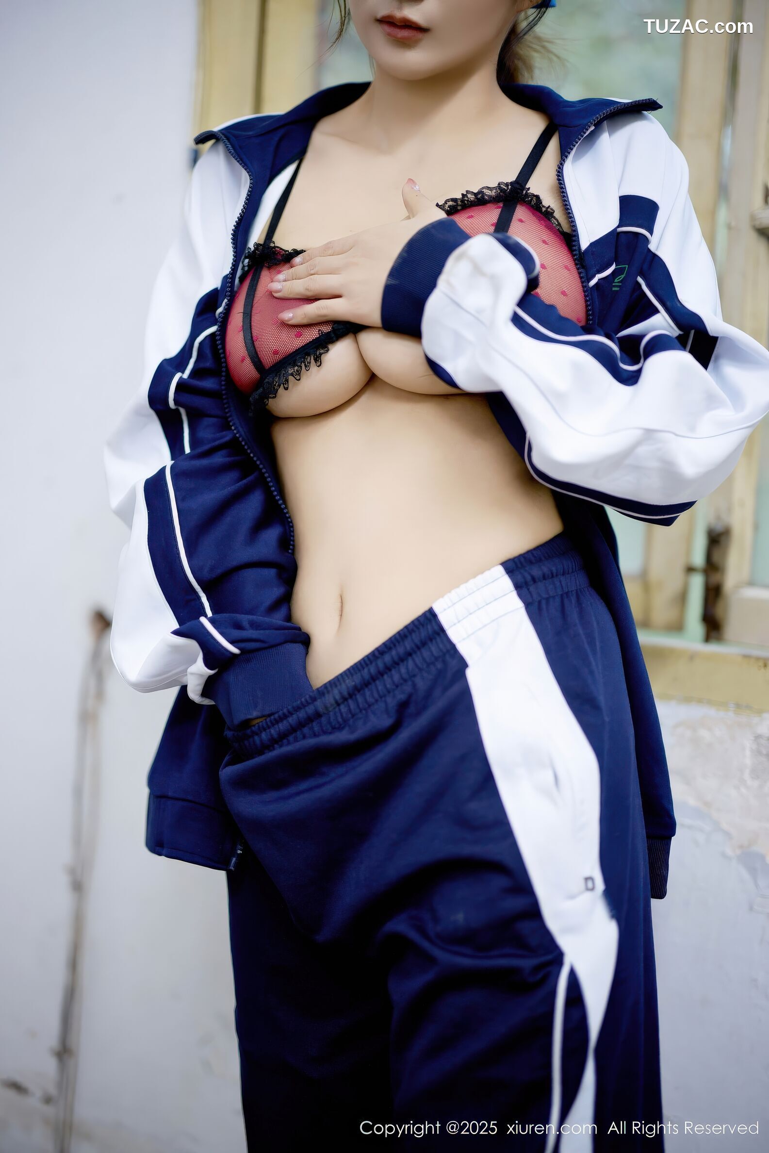 XiuRen秀人网-11103-小肉肉咪-校服校园清纯少女红色内衣-2025.12.12