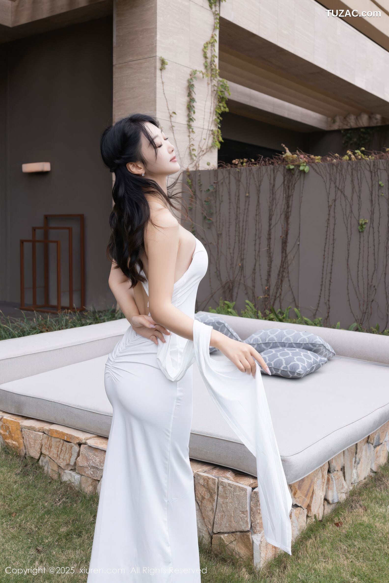 XiuRen秀人网-11109-唐安琪-白色长裙诱人肉色丝袜-2025.12.15