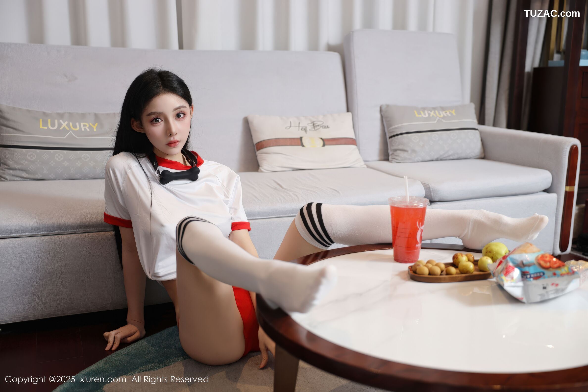 XiuRen秀人网-11110-许微微呀-白色运动T恤白袜红绳绑缚-2025.12.16