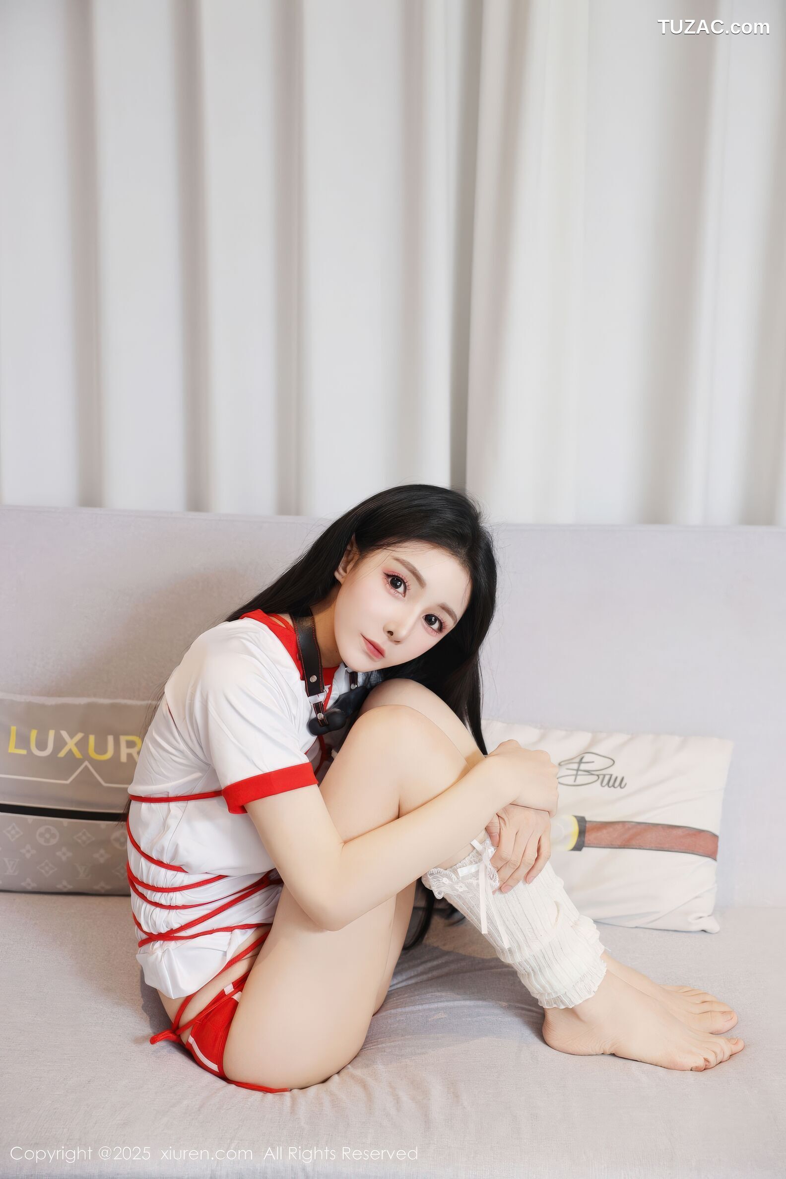 XiuRen秀人网-11110-许微微呀-白色运动T恤白袜红绳绑缚-2025.12.16