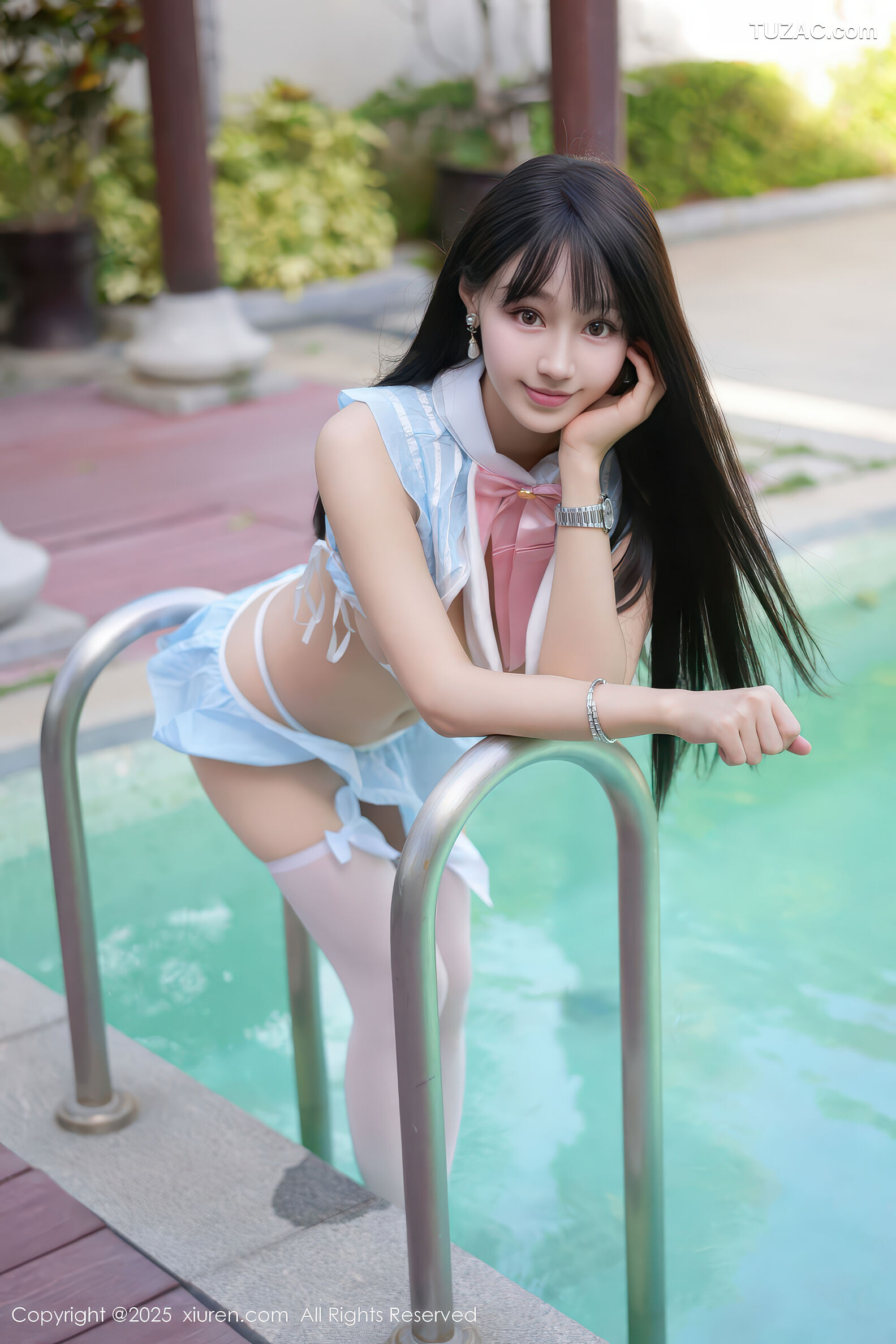 XiuRen秀人网-11170-心上可Flora-泳池场景蓝色泳衣白色丝袜-2025.12.29