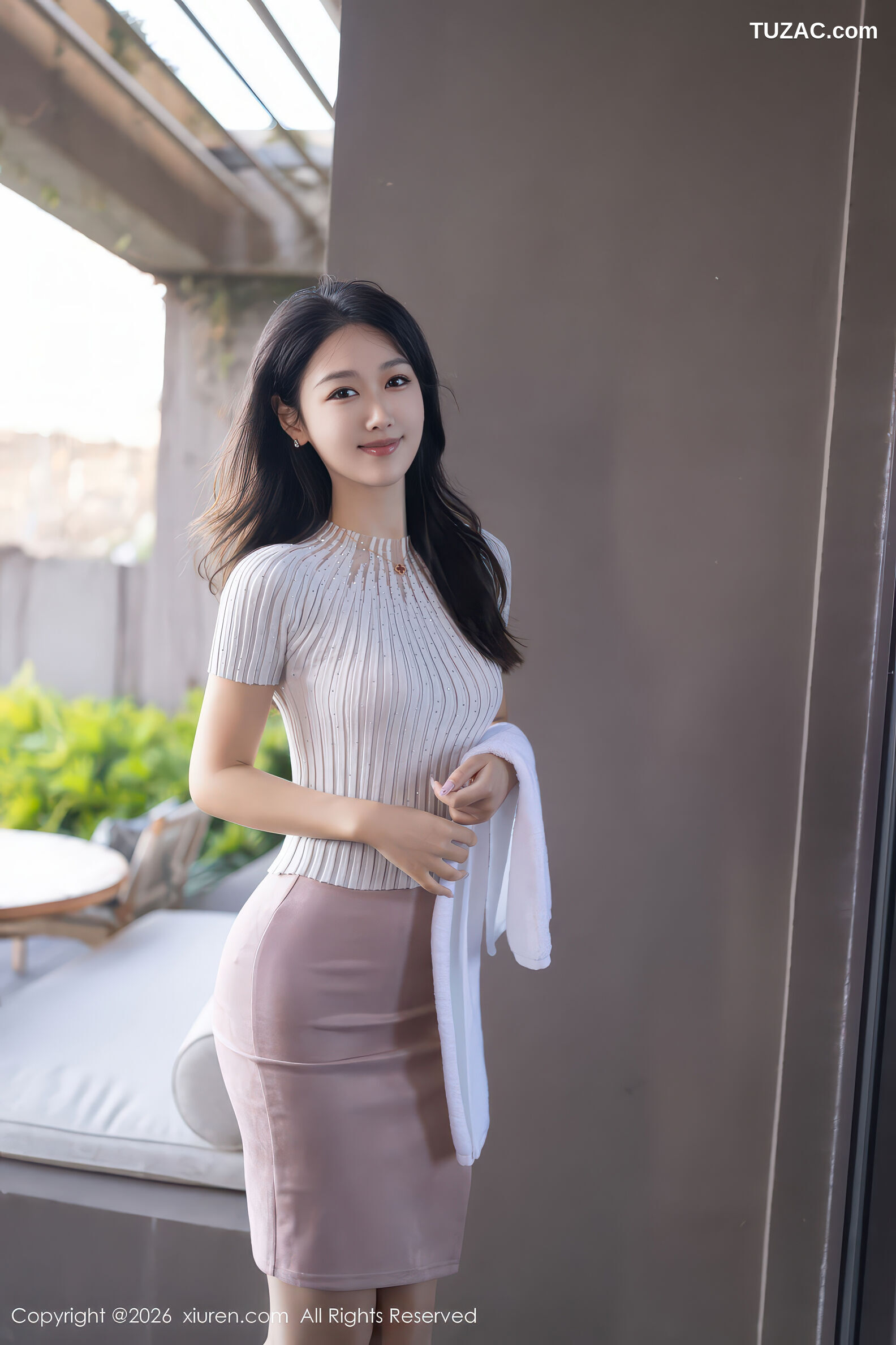 XiuRen秀人网-11195-唐安琪-粉色内衣诱人肉色丝袜-2026.01.05
