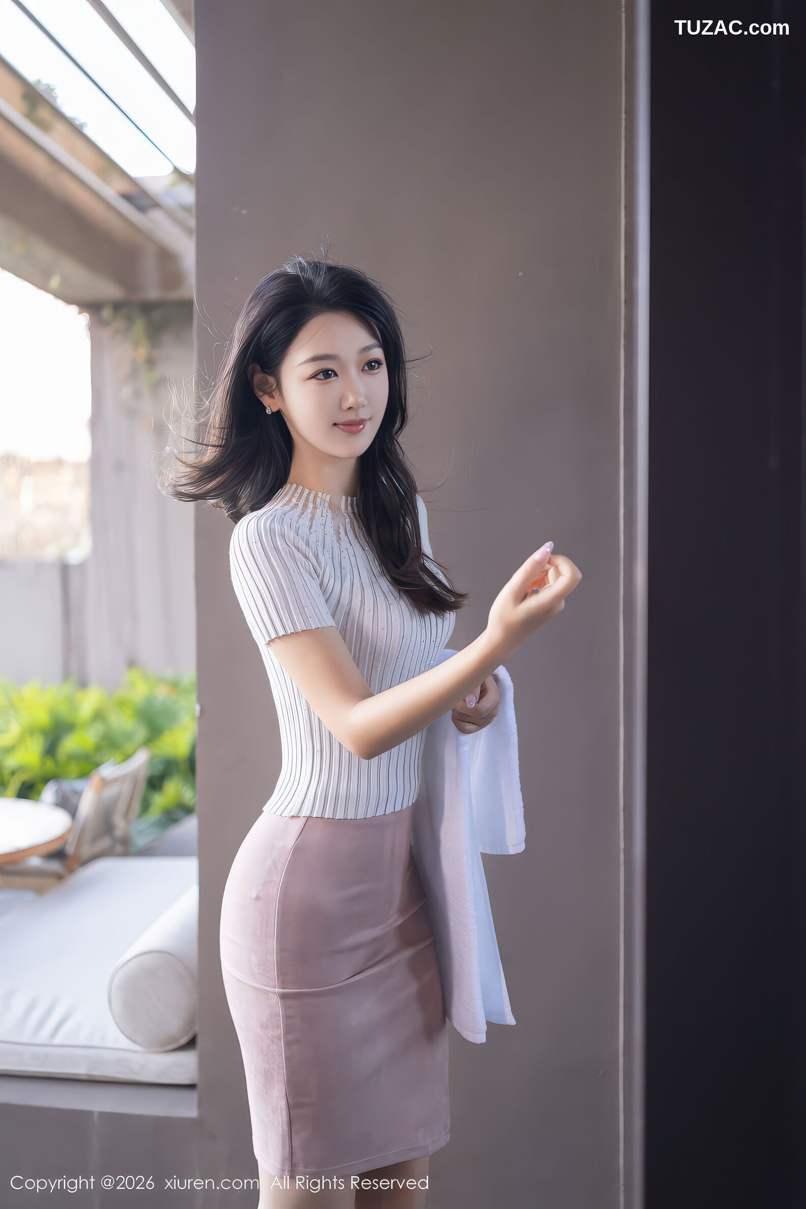 XiuRen秀人网-11195-唐安琪-粉色内衣诱人肉色丝袜-2026.01.05