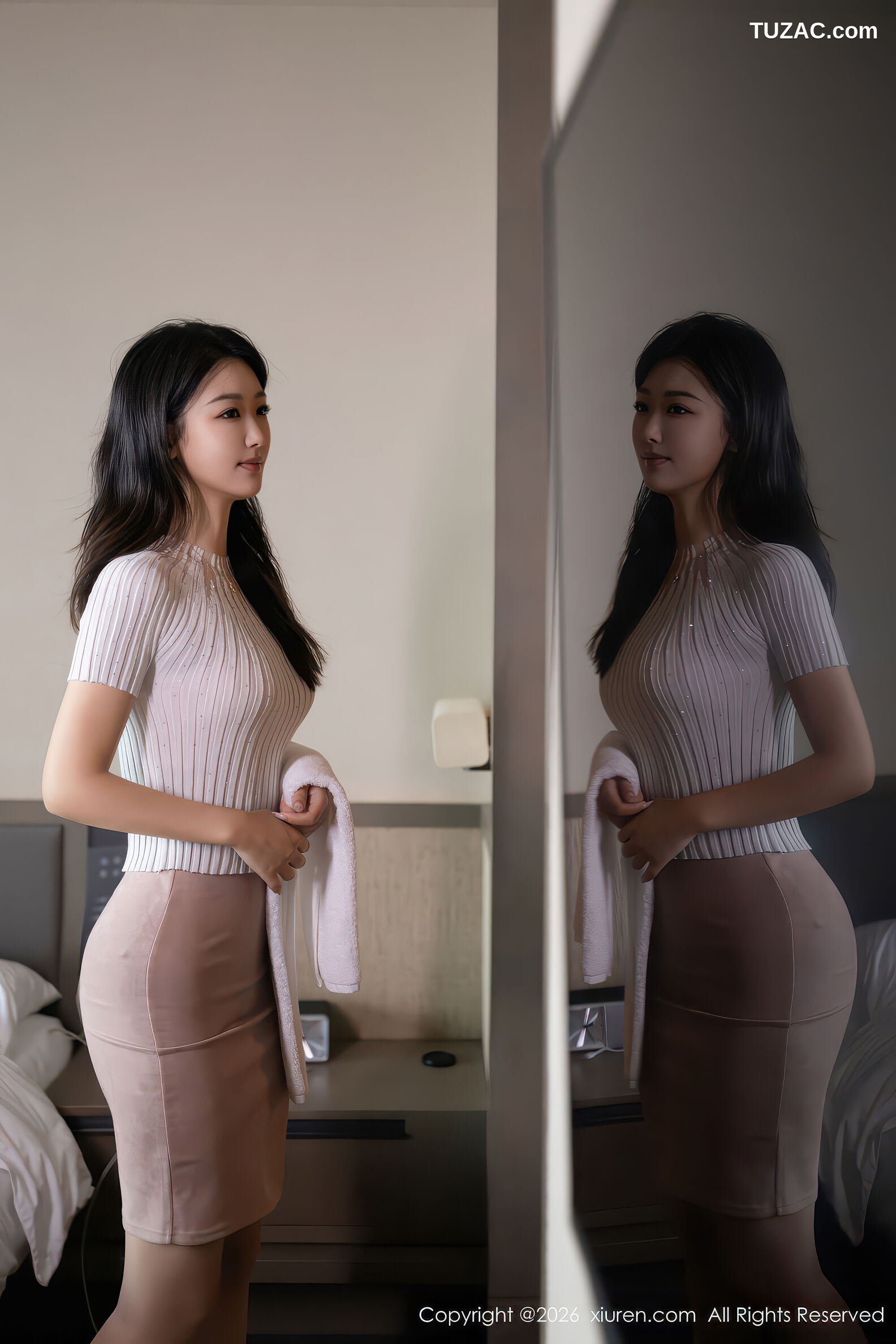 XiuRen秀人网-11195-唐安琪-粉色内衣诱人肉色丝袜-2026.01.05