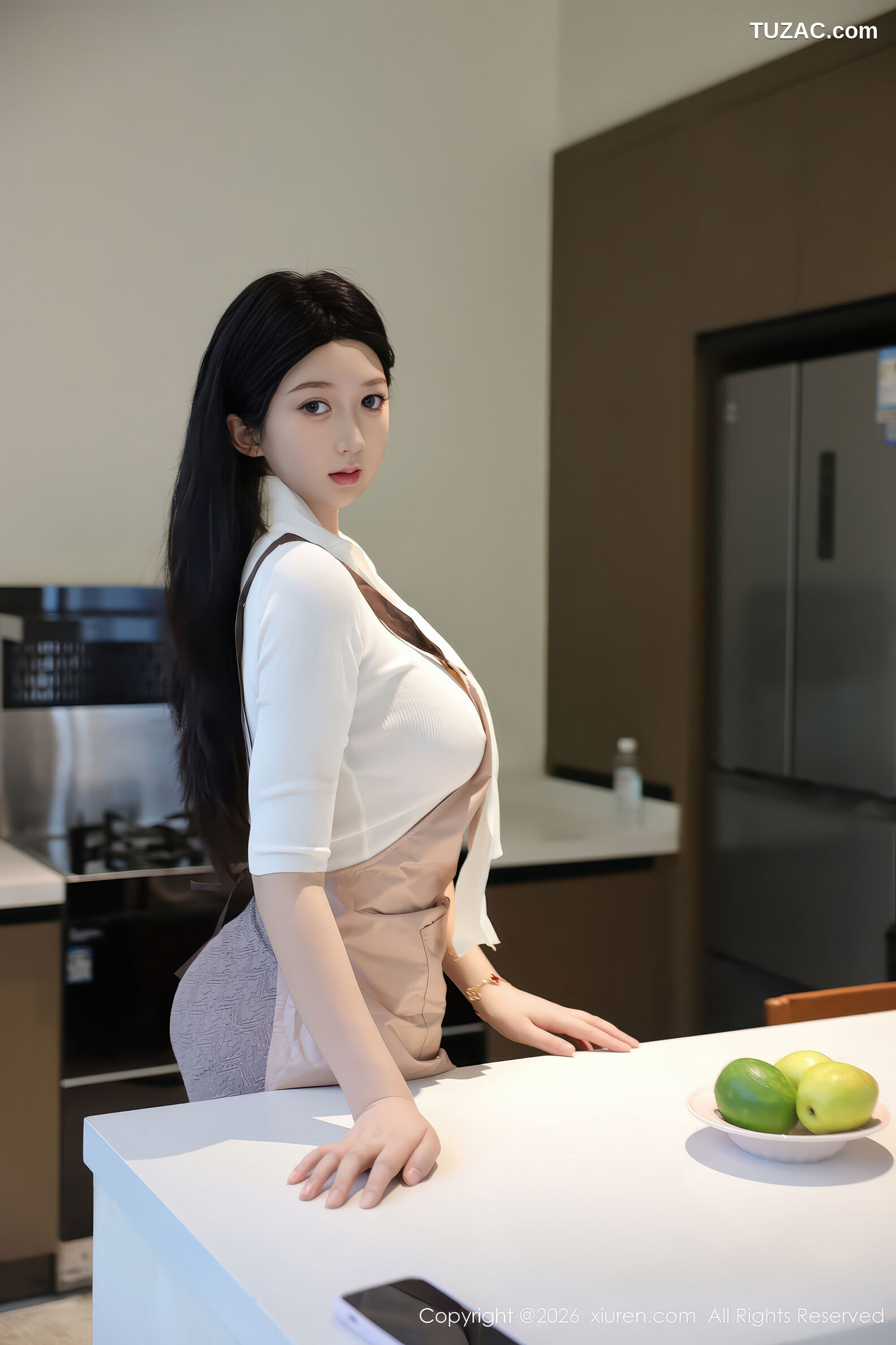 XiuRen秀人网-11207-奶思兔-巨乳首套写真围裙厨娘紫色包臀裙-2026.01.08
