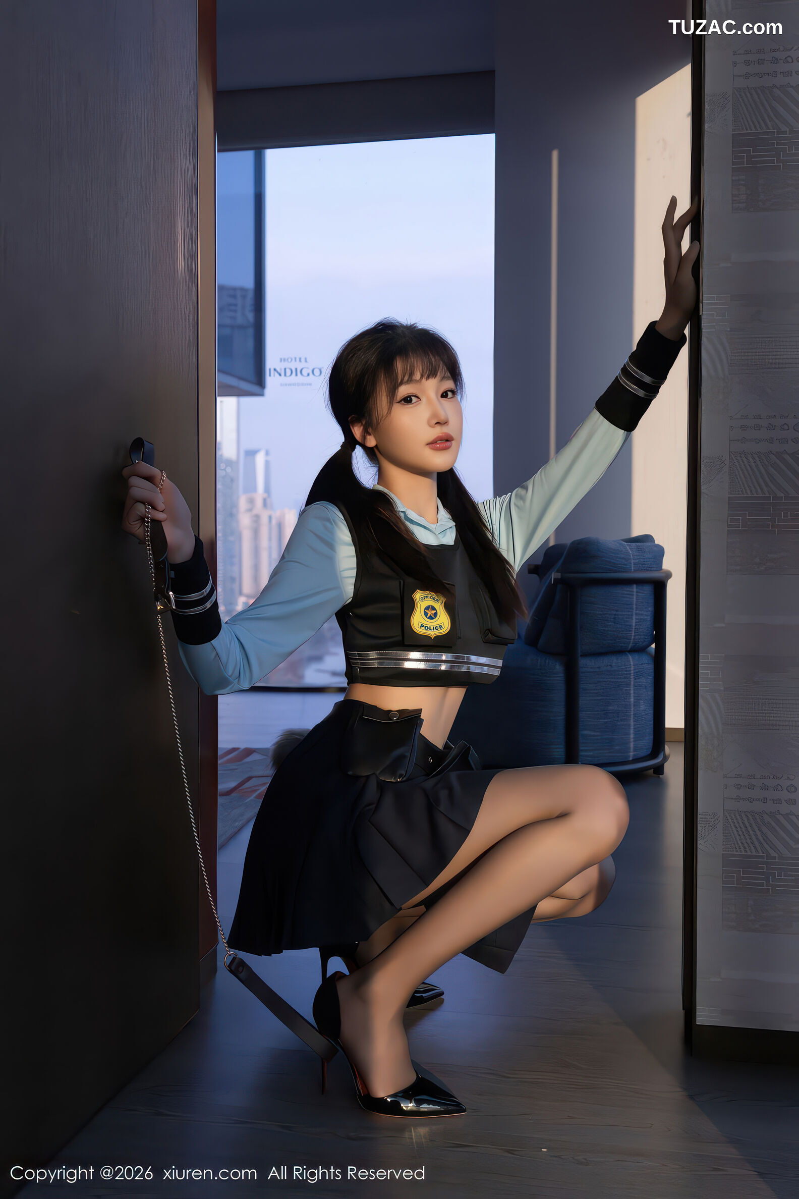 XiuRen秀人网-11209-陆萱萱-深蓝女警制服短裙黑丝-2026.01.08