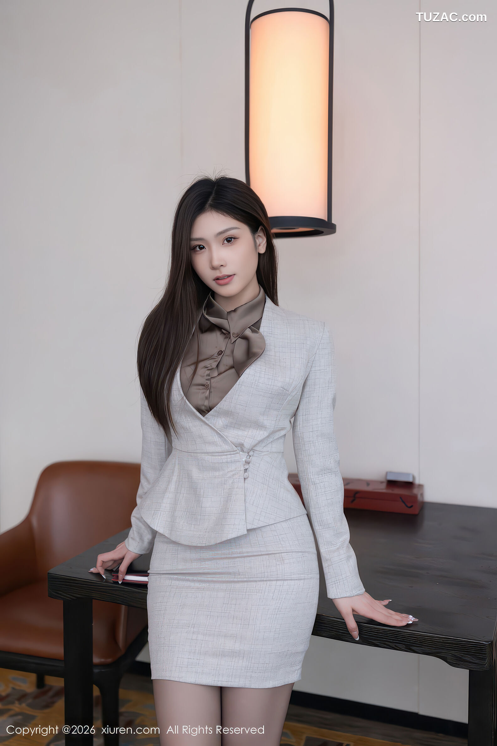 XiuRen秀人网-11210-刘婷婷-OL灰色裙装黑色内衣-2026.01.09