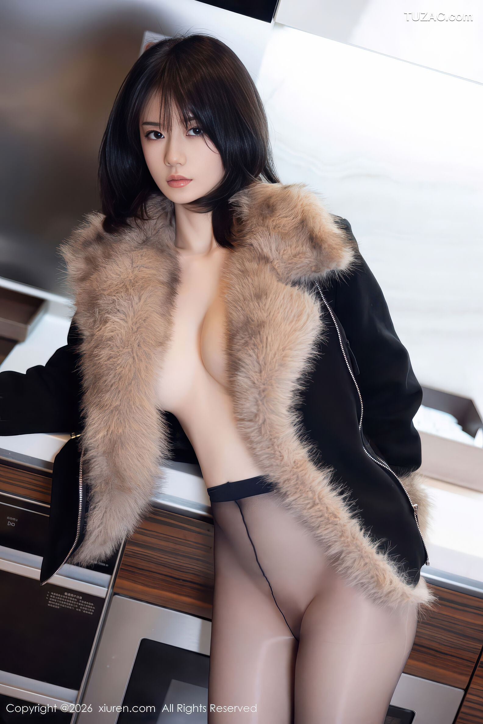 XiuRen秀人网-11215-凌七七-黑色飞行员夹克真空黑丝-2026.01.09
