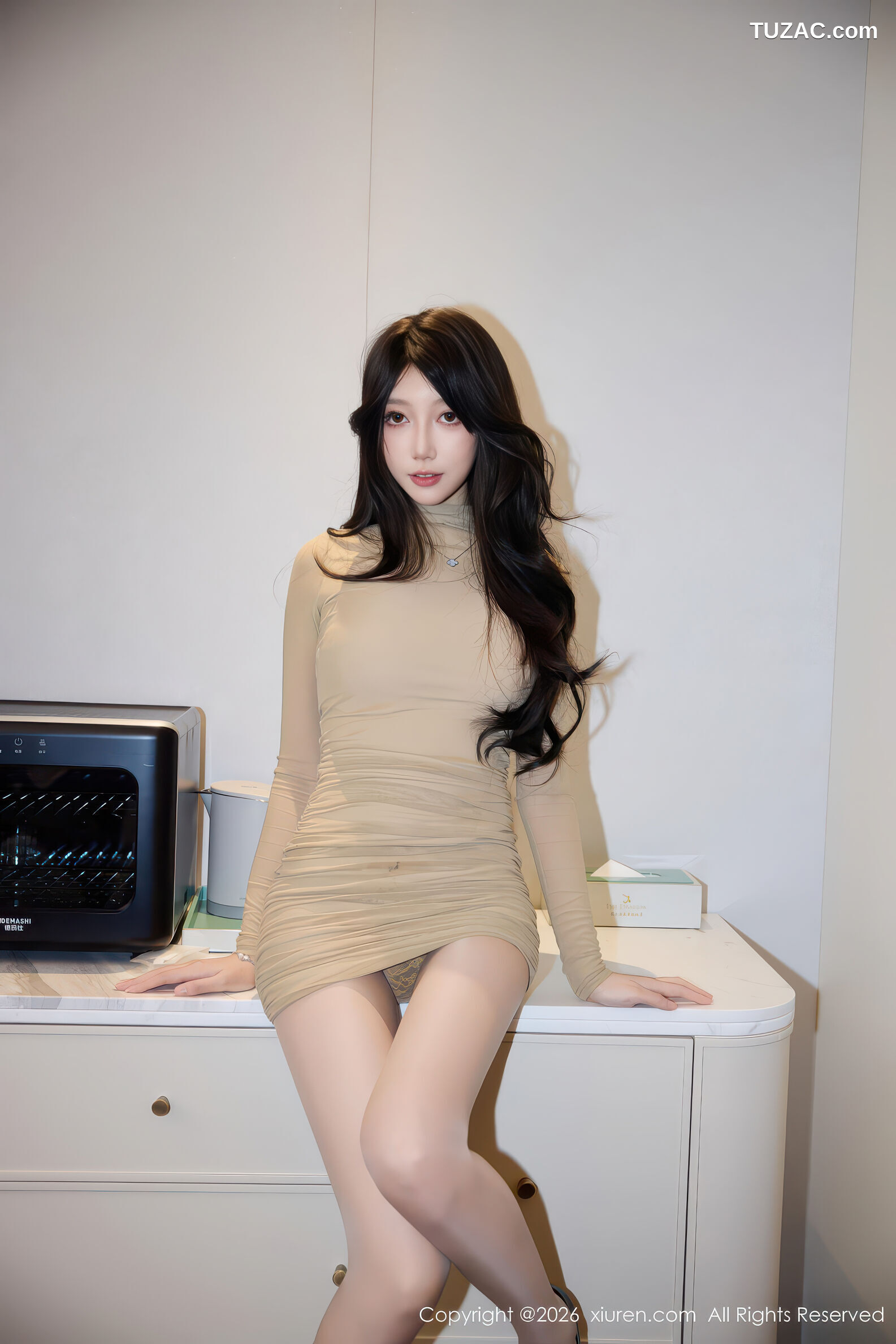 XiuRen秀人网-11221-玥儿玥er-浅棕色连衣短裙黄色内衣灰丝-2026.01.12
