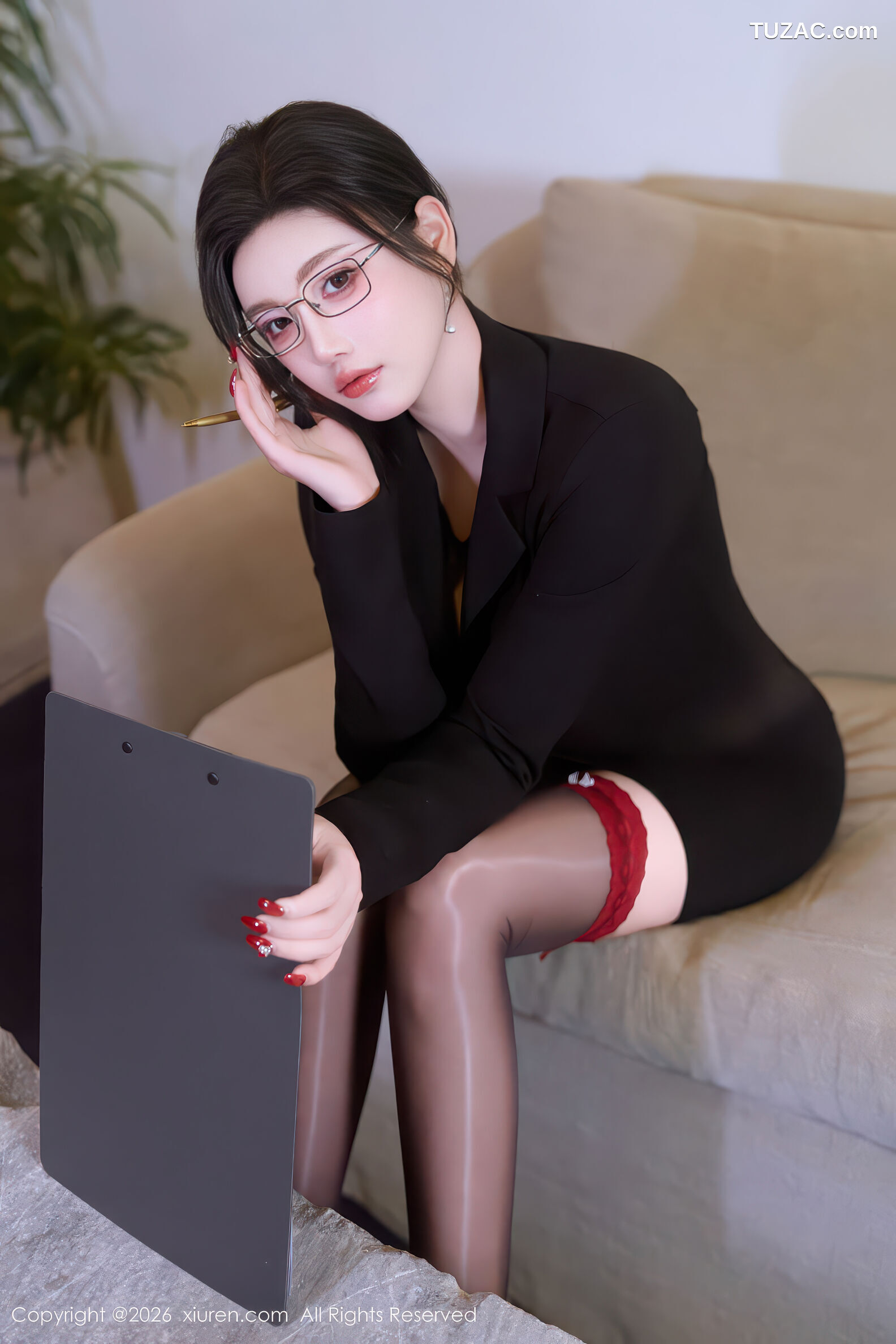 XiuRen秀人网-11230-杨晨晨-OL黑色西服黑丝-2026.01.14