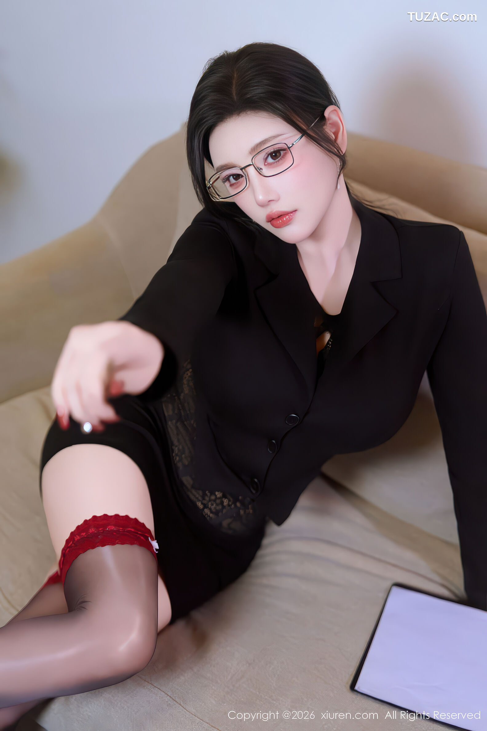 XiuRen秀人网-11230-杨晨晨-OL黑色西服黑丝-2026.01.14
