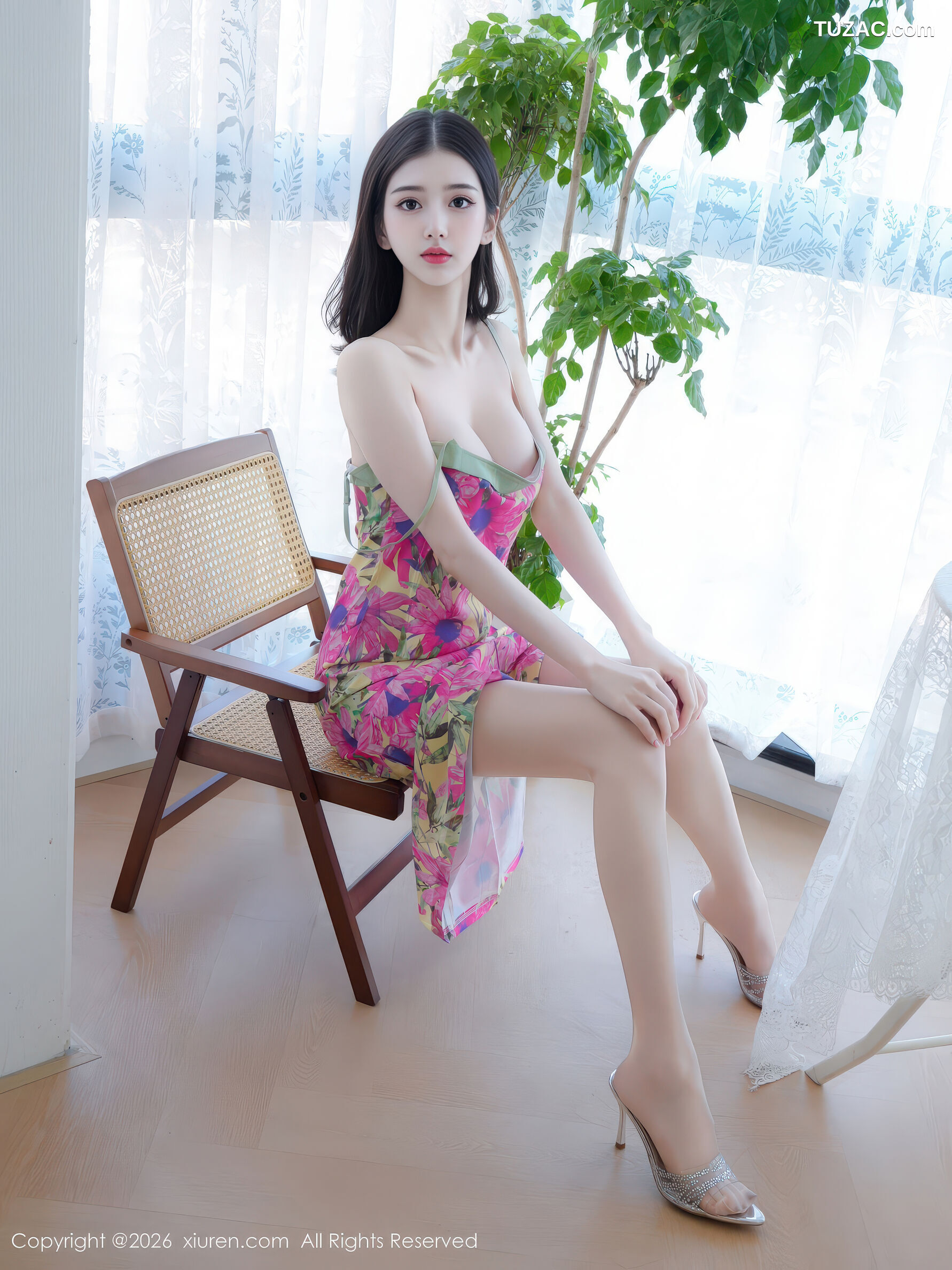 XiuRen秀人网-11240-白小蝶-粉色连衣碎花短纱裙肉丝-2026.01.16