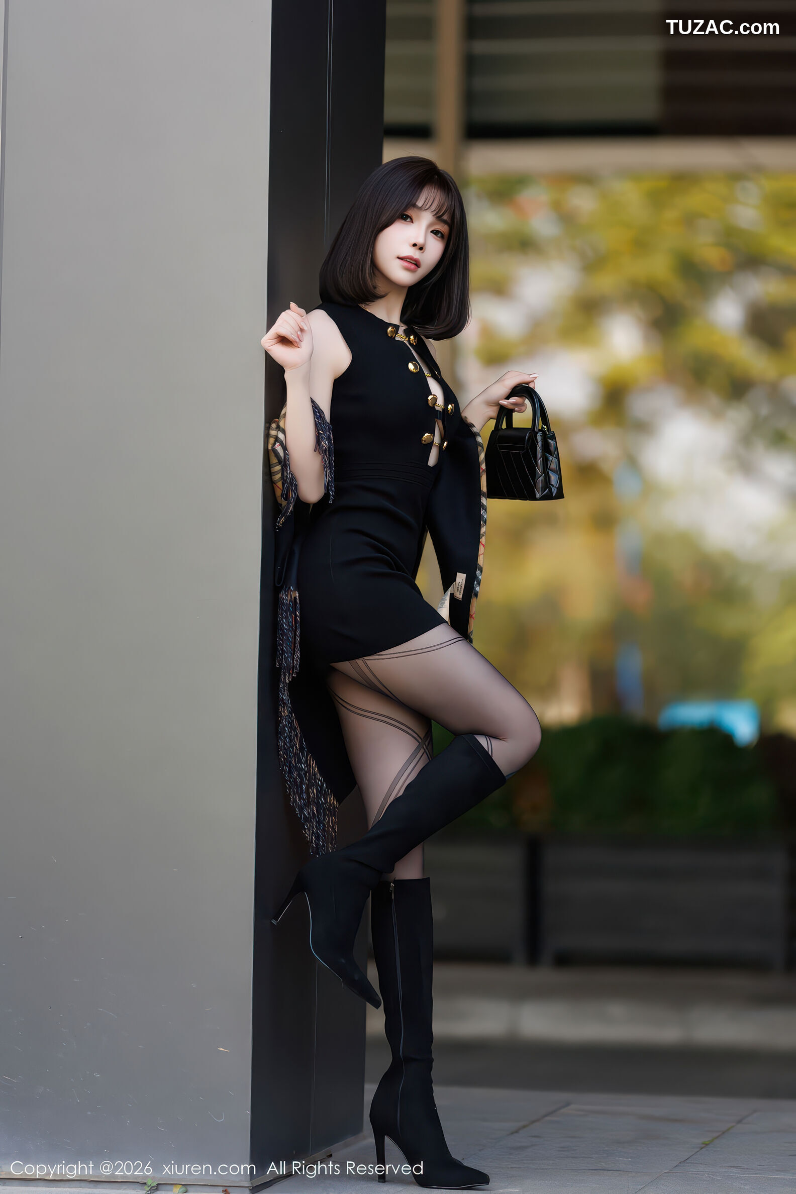 XiuRen秀人网-11252-莉芝荔枝-黑色连衣短裙-红色兔女郎黑丝-2026.01.20