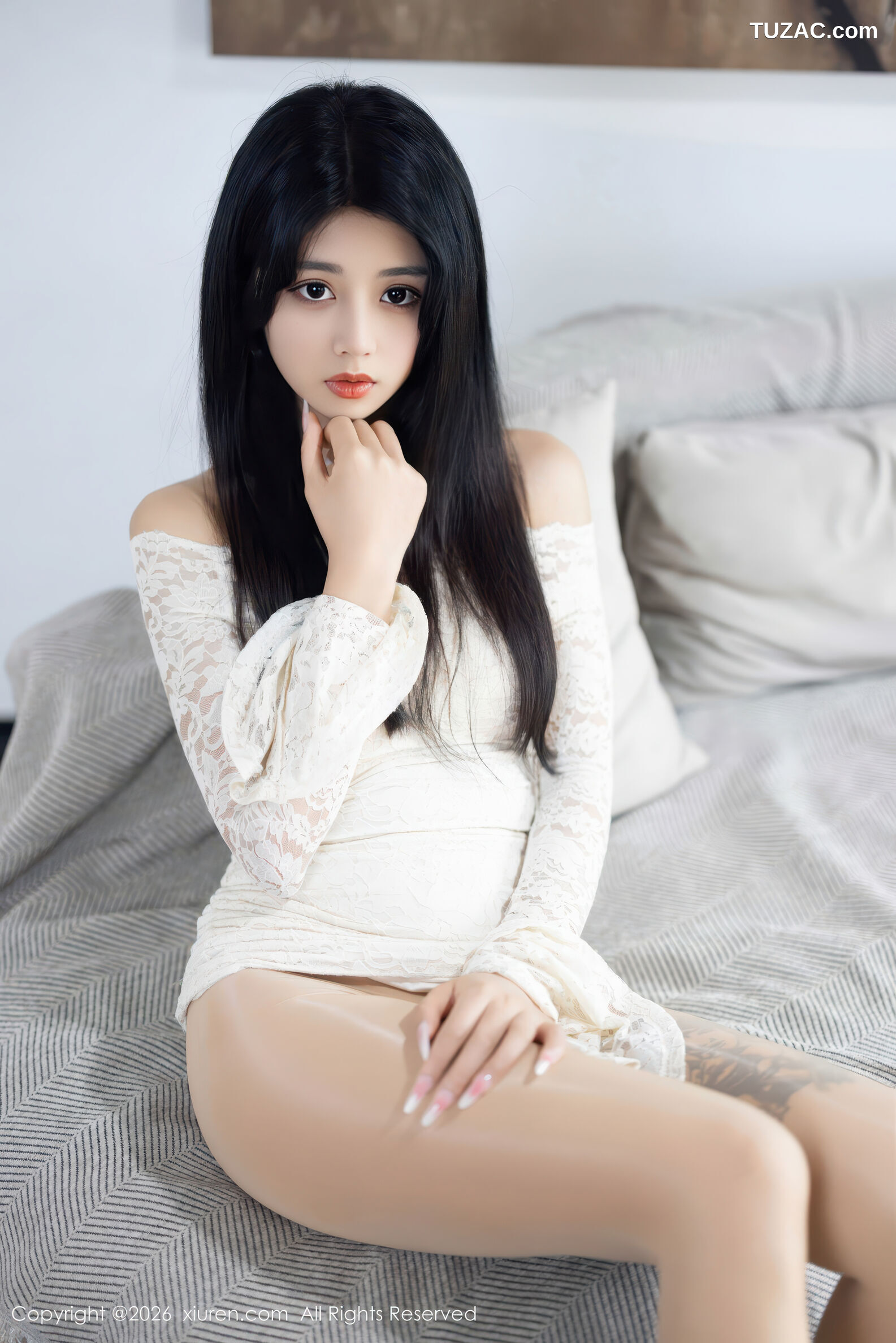 XiuRen秀人网-11255-姜冉冉_Renee-白蕾丝连衣短裙肉丝-2026.01.21