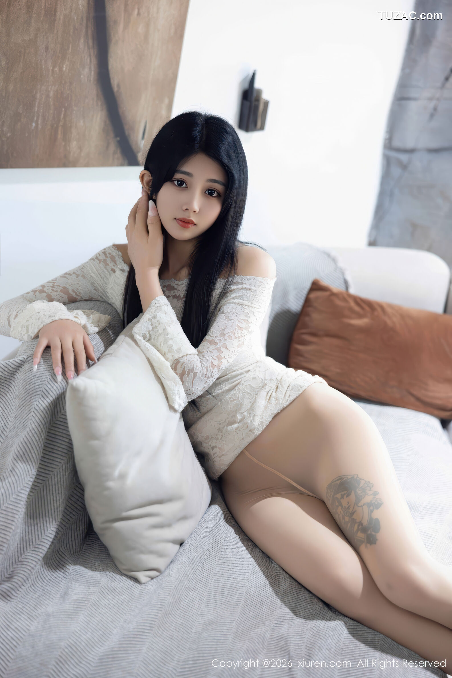 XiuRen秀人网-11255-姜冉冉_Renee-白蕾丝连衣短裙肉丝-2026.01.21