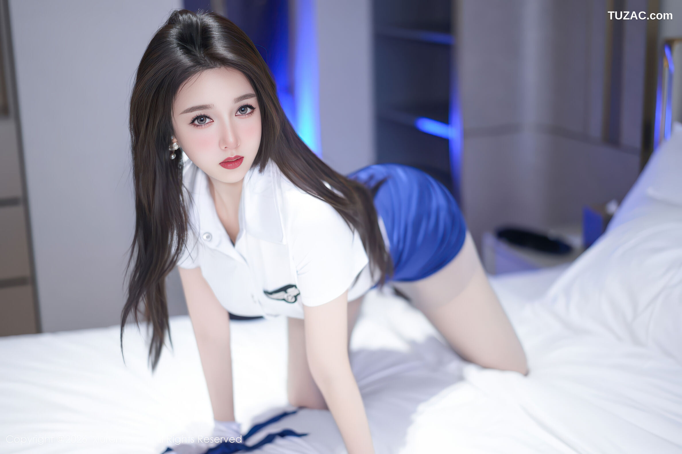 XiuRen秀人网-11257-Twins天天-空姐制服白衬衫蓝短裙黑色情趣内衣-2026.01.21