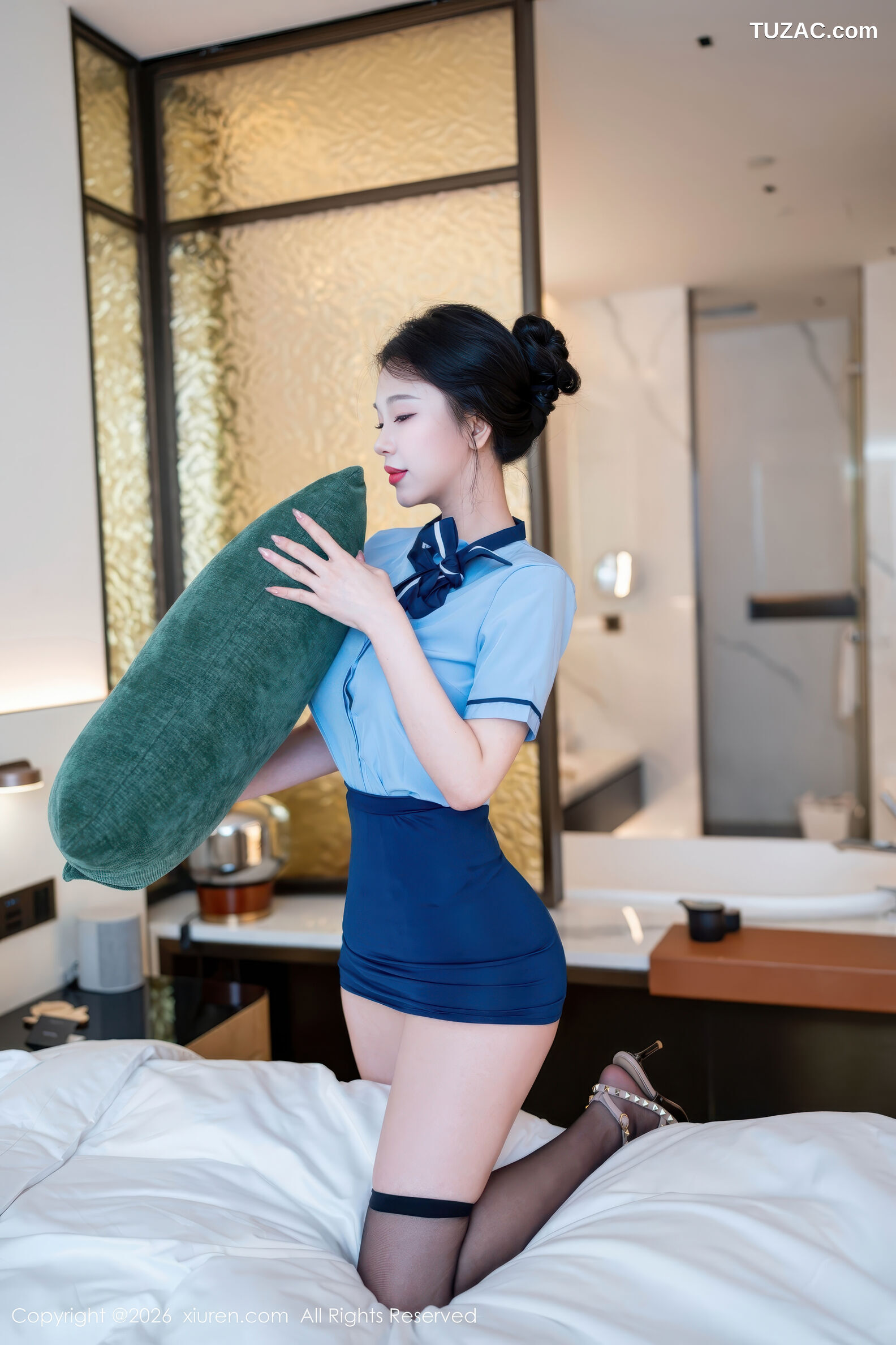 XiuRen秀人网-11259-诺诺子-酒店女服务生蓝衬衫深蓝短裙黑丝-2026.01.22
