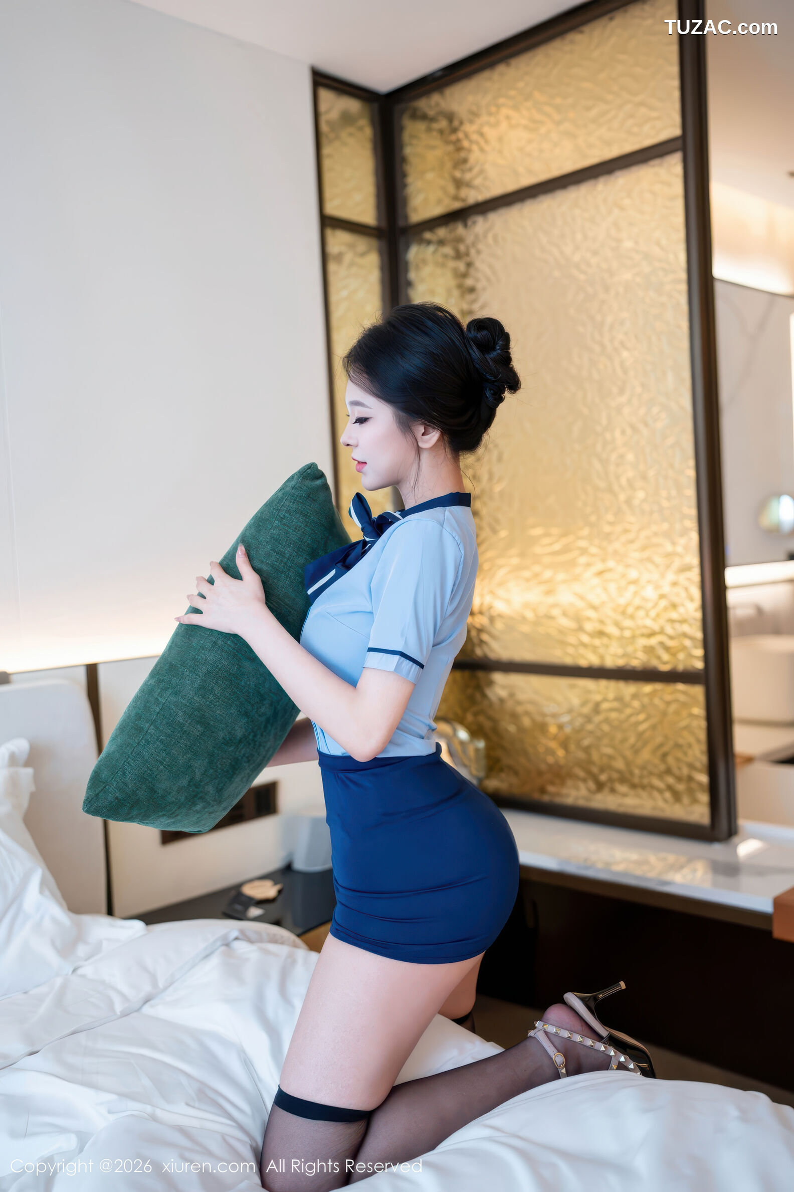 XiuRen秀人网-11259-诺诺子-酒店女服务生蓝衬衫深蓝短裙黑丝-2026.01.22