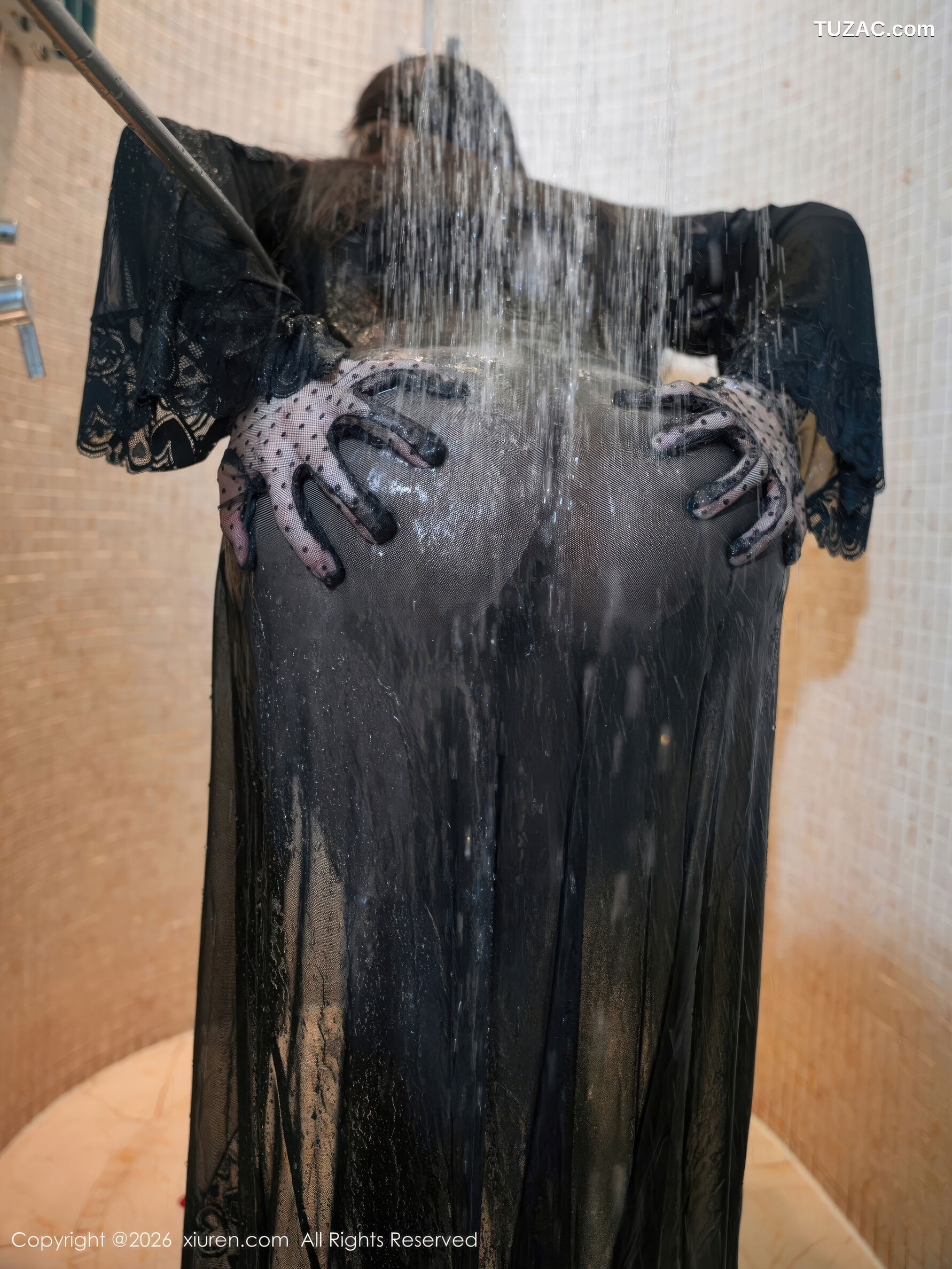 XiuRen秀人网-11263-夏冰冰-维密黑翅膀情趣黑蕾丝内衣爆乳黑丝-2026.01.22