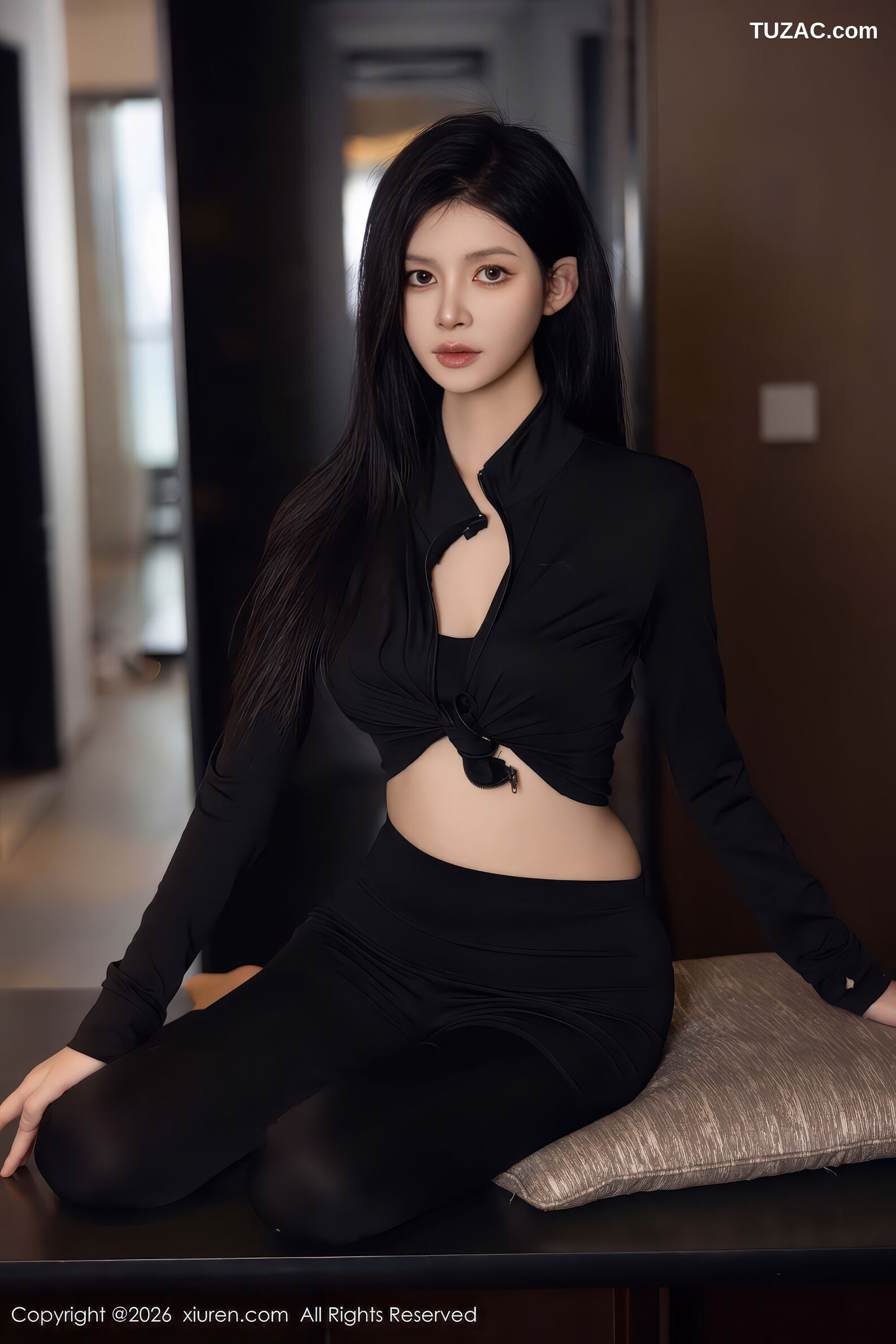 XiuRen秀人网-11283-沈如斯-黑衬衫黑裤肉色丝袜-2026.01.28