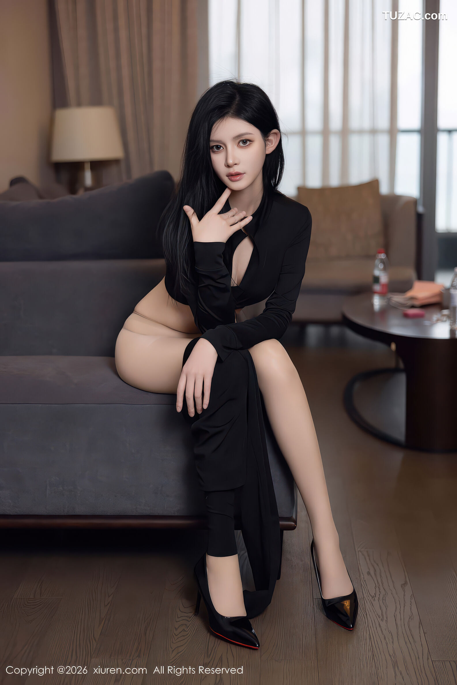 XiuRen秀人网-11283-沈如斯-黑衬衫黑裤肉色丝袜-2026.01.28