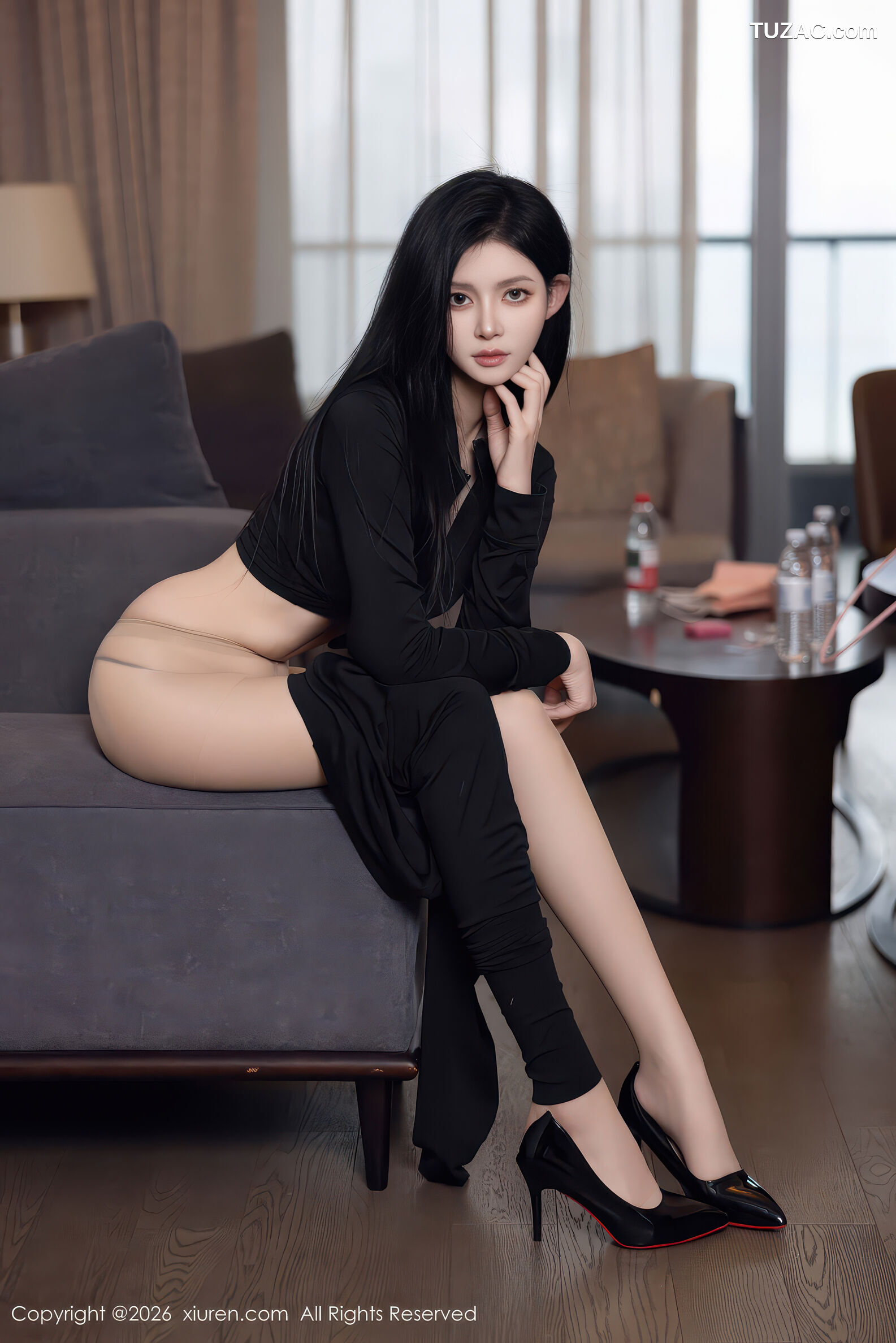 XiuRen秀人网-11283-沈如斯-黑衬衫黑裤肉色丝袜-2026.01.28