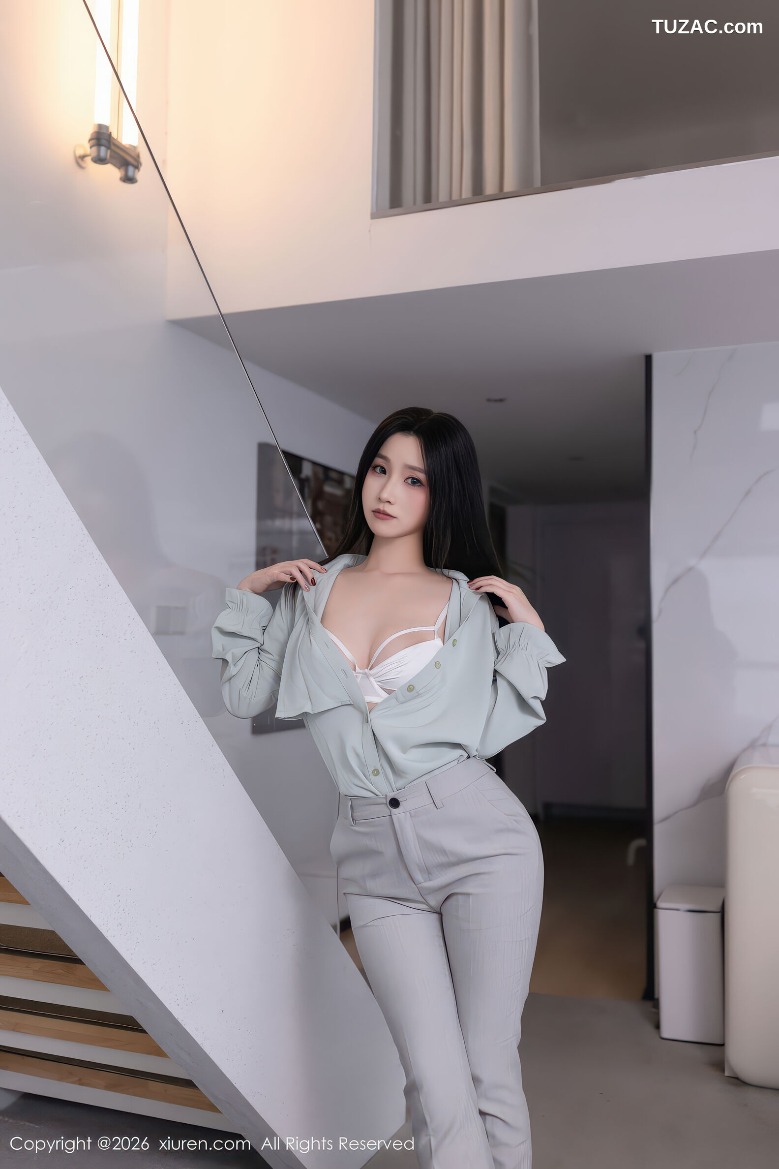 XiuRen秀人网-11285-杏子Yada-OL灰色套装-同事威胁剧情-2026.01.28