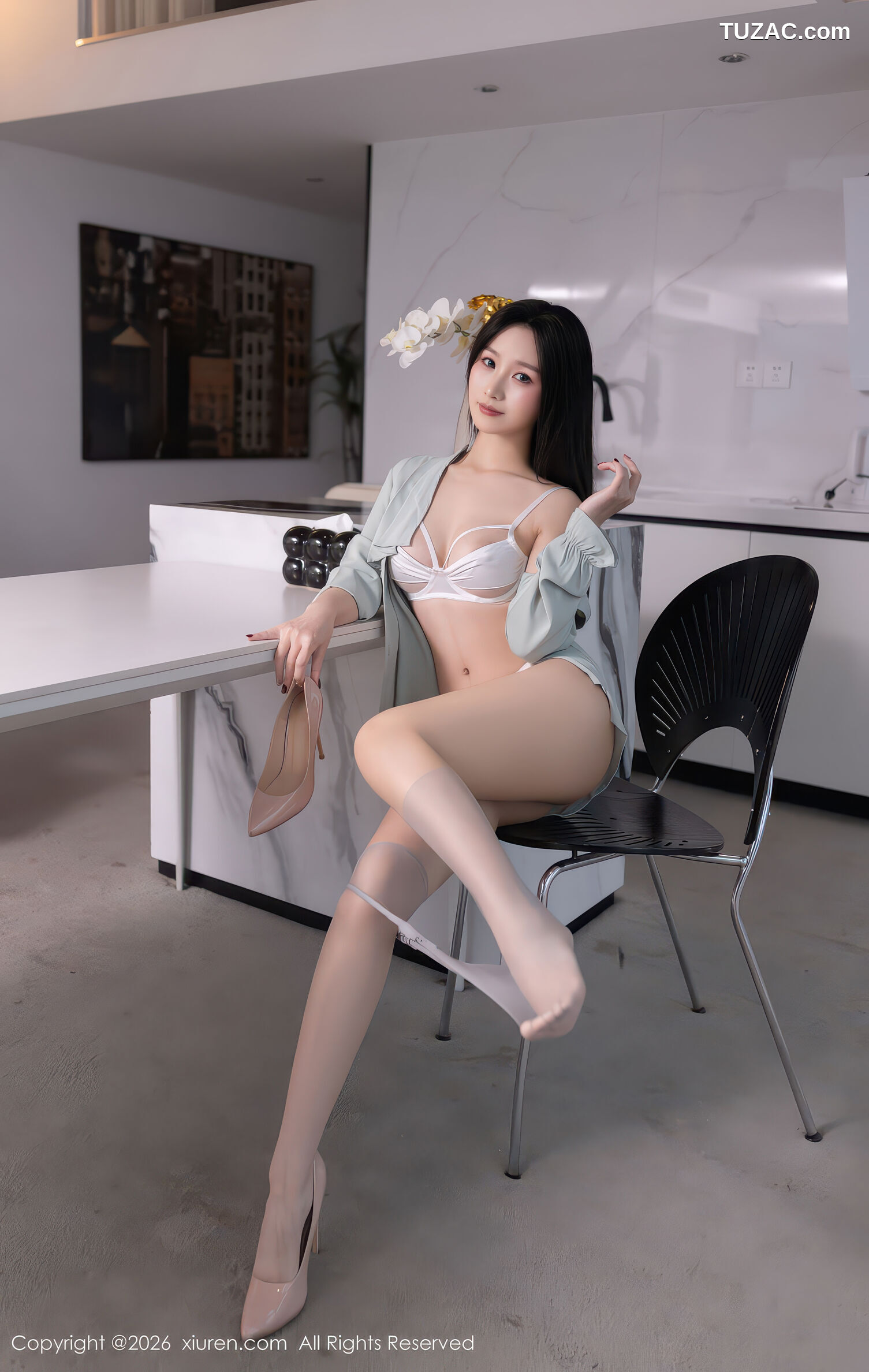 XiuRen秀人网-11285-杏子Yada-OL灰色套装-同事威胁剧情-2026.01.28