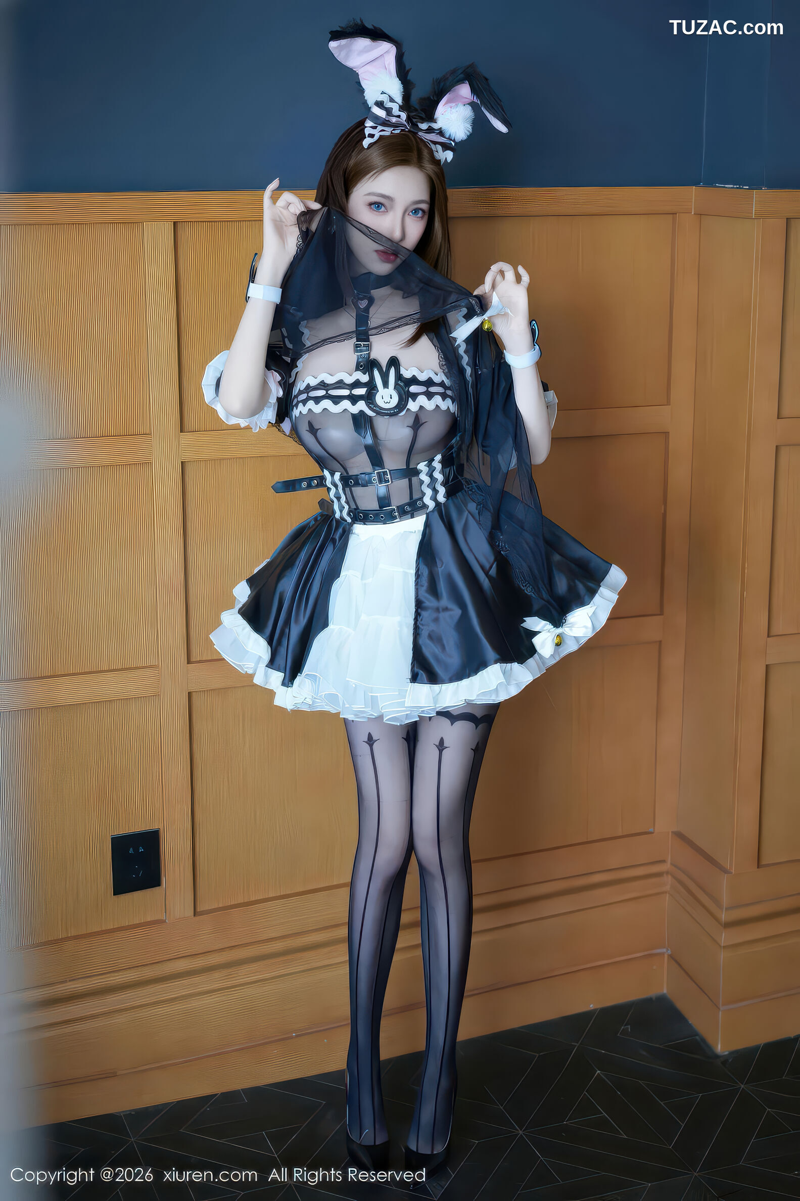 XiuRen秀人网-11294-Twins桃桃-萝莉制服兔女郎女仆裙透视黑丝爆乳-2026.01.29