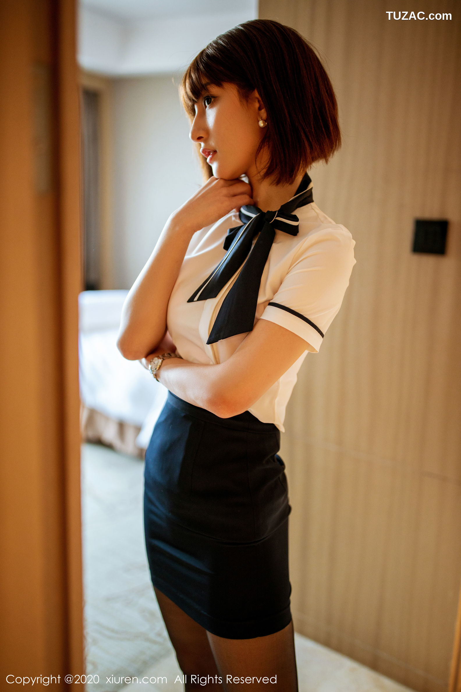 XiuRen秀人网-2082-林文文Yooki-《黑丝空姐的温柔服务》-2020.03.19