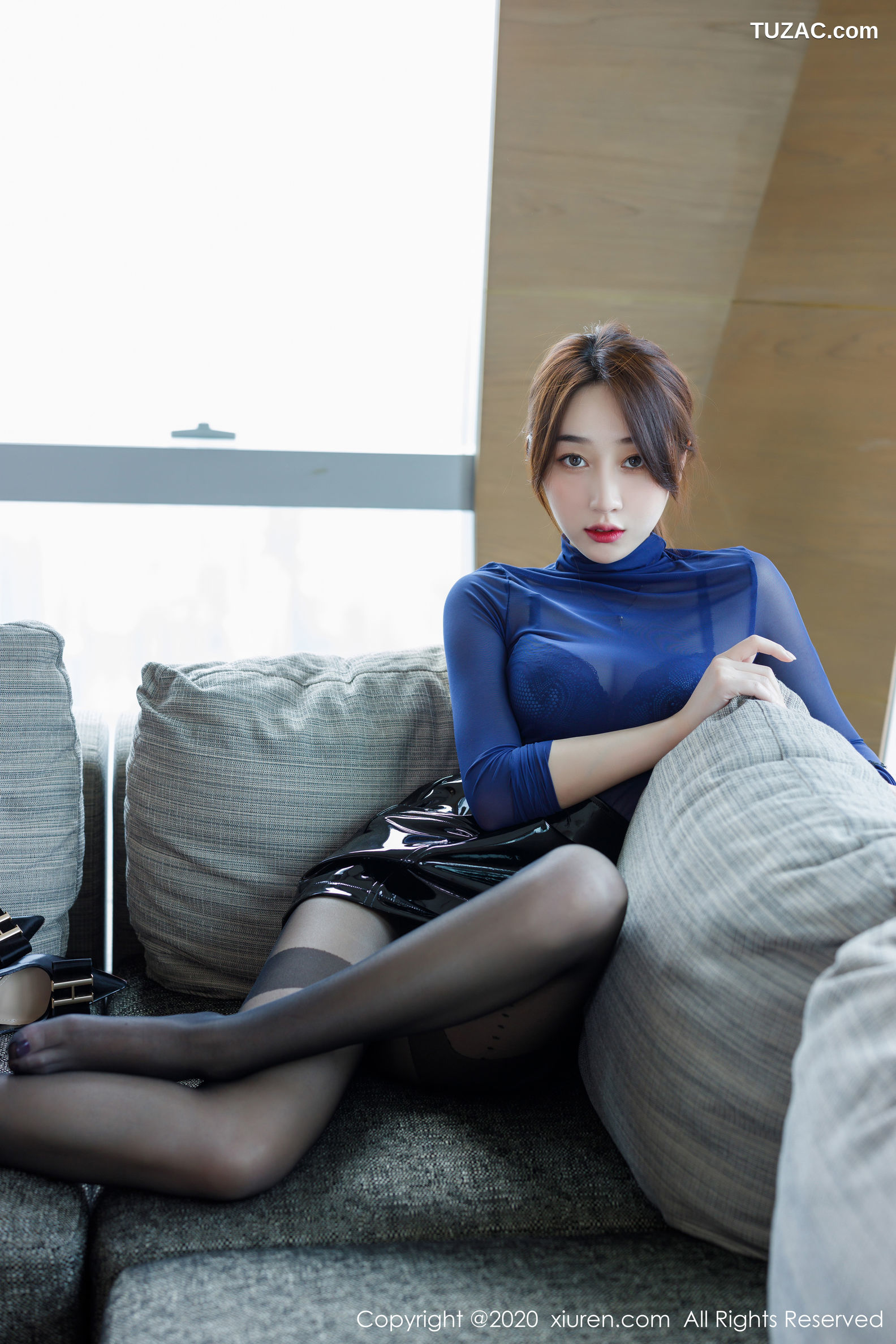 XiuRen秀人网-2129-九月生-《黑丝美腿》-2020.04.03