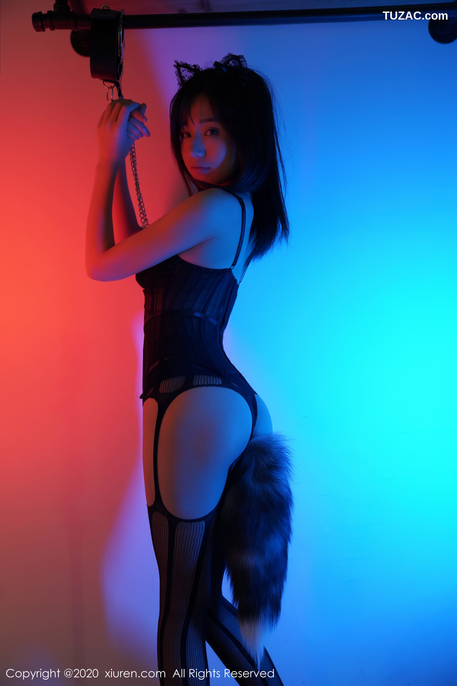 XiuRen秀人网-2178-仓井优香-《色彩与情趣之下的视觉冲击》-2020.04.22