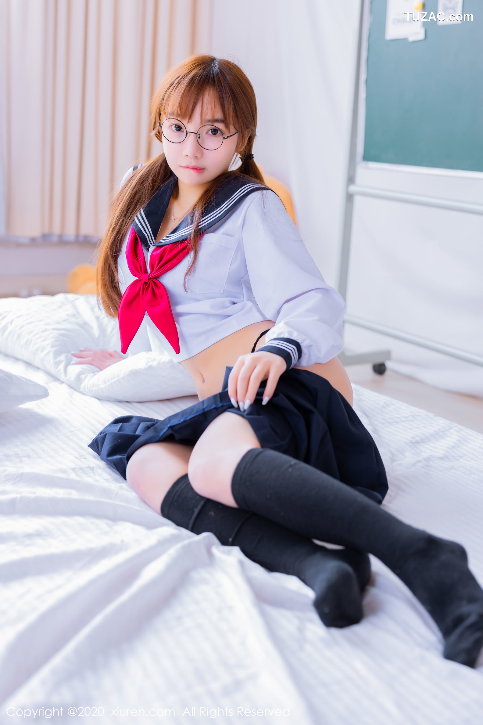 XiuRen秀人网-2196-团团子-《童颜巨乳JK制服》-2020.04.28