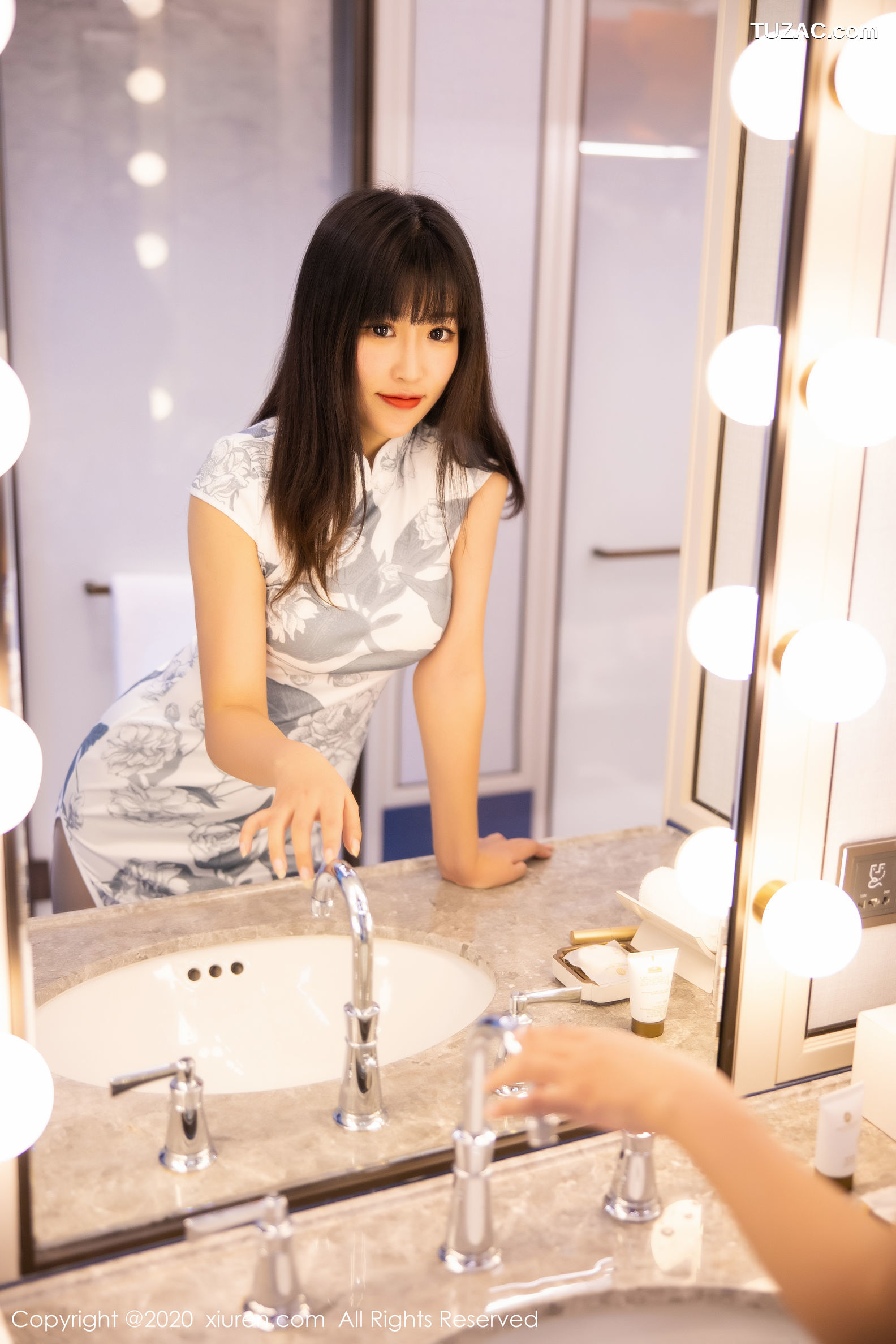 XiuRen秀人网-2211-童千艺Cara-《古典旗袍-丝袜》-2020.05.04