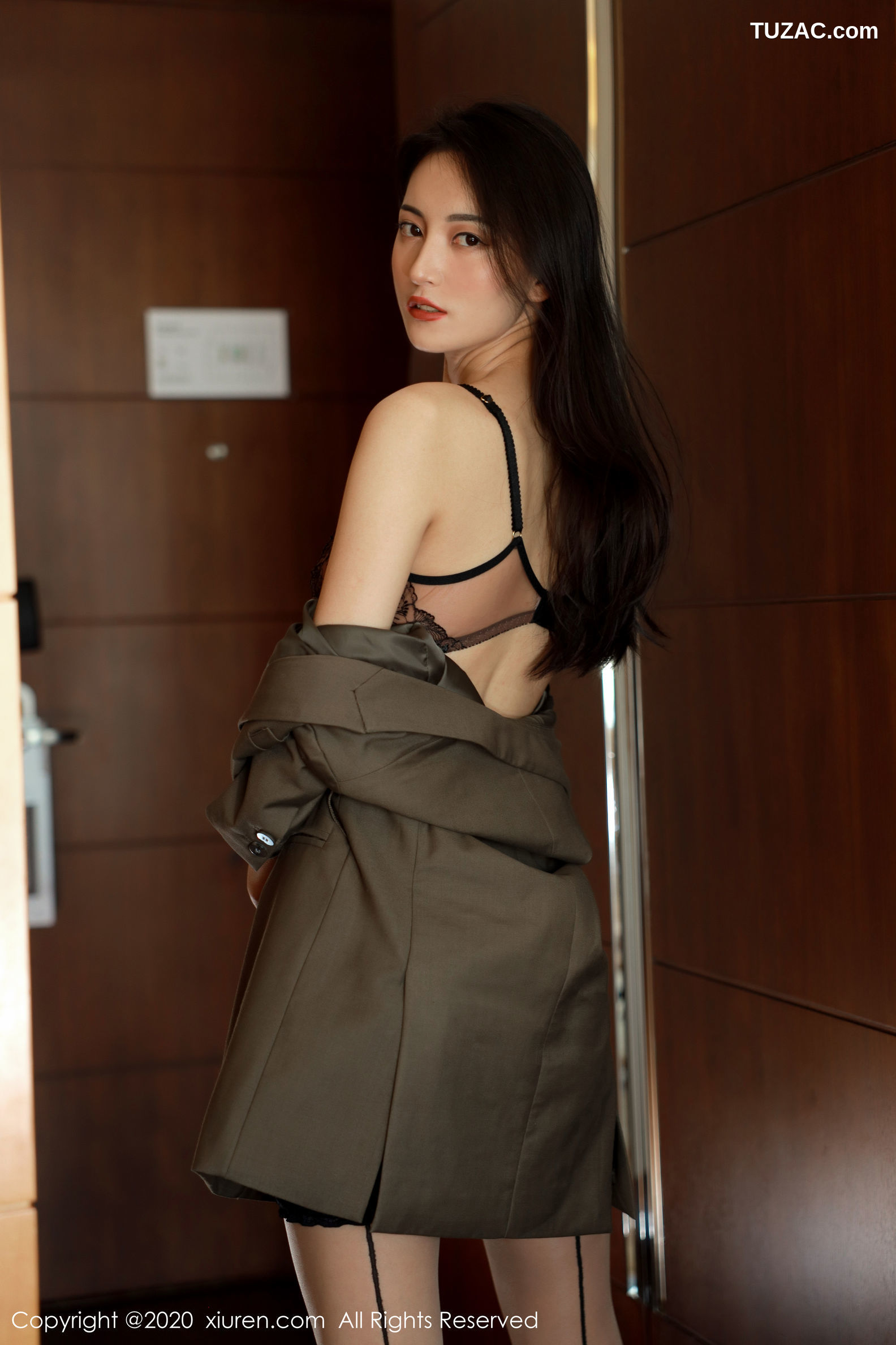 XiuRen秀人网-2258-新人模特-《新人模特》-2020.05.19