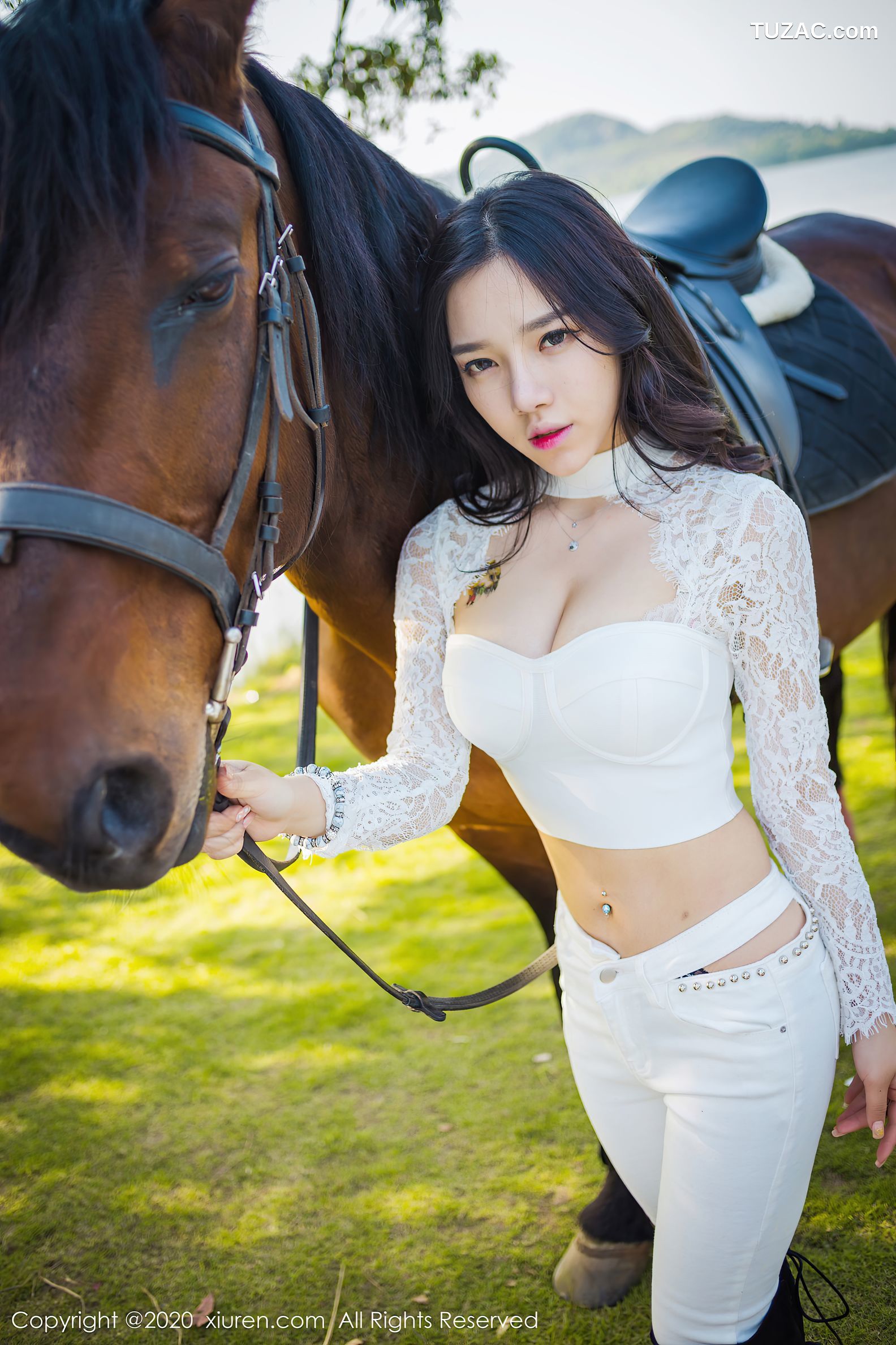 XiuRen秀人网-2380-夏雪爱-《户外JK制服与马术服系列》-2020.07.29