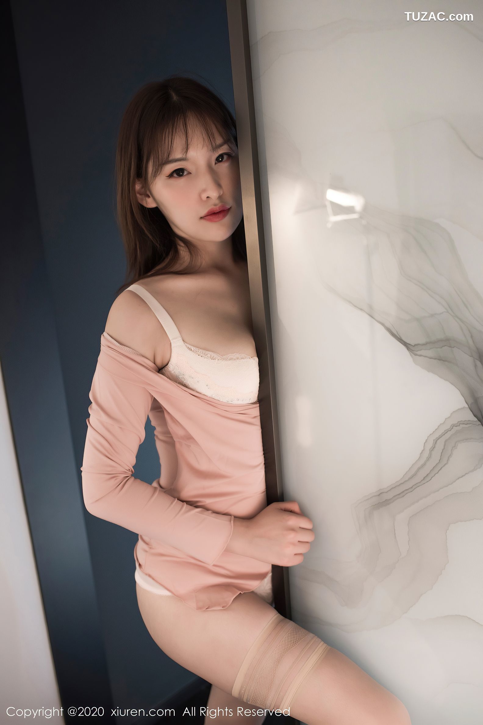 XiuRen秀人网-2481-范小宣Fancy-《一个无比诱惑肤白貌魅》-2020.08.25